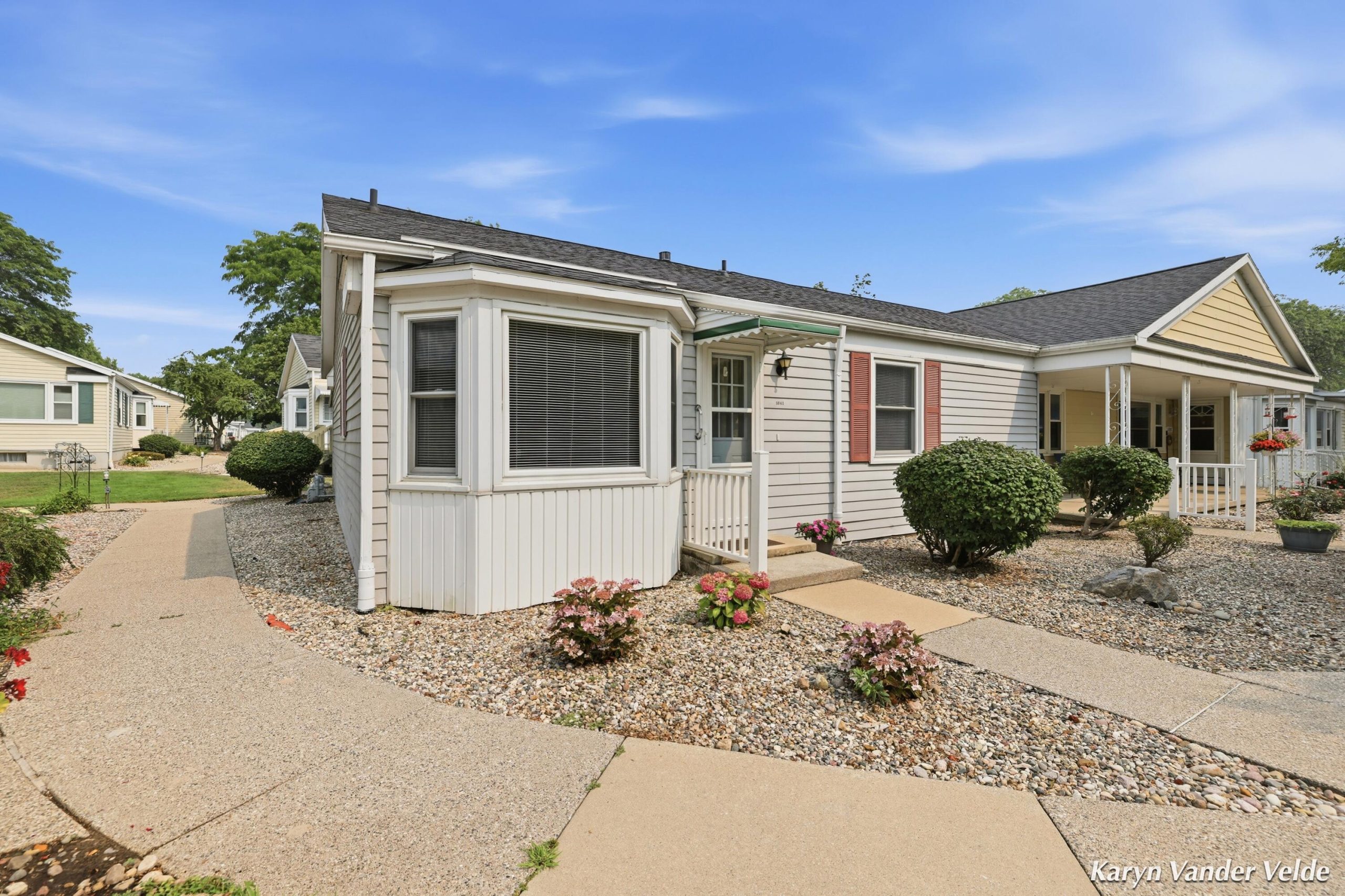 1041 Village Lane