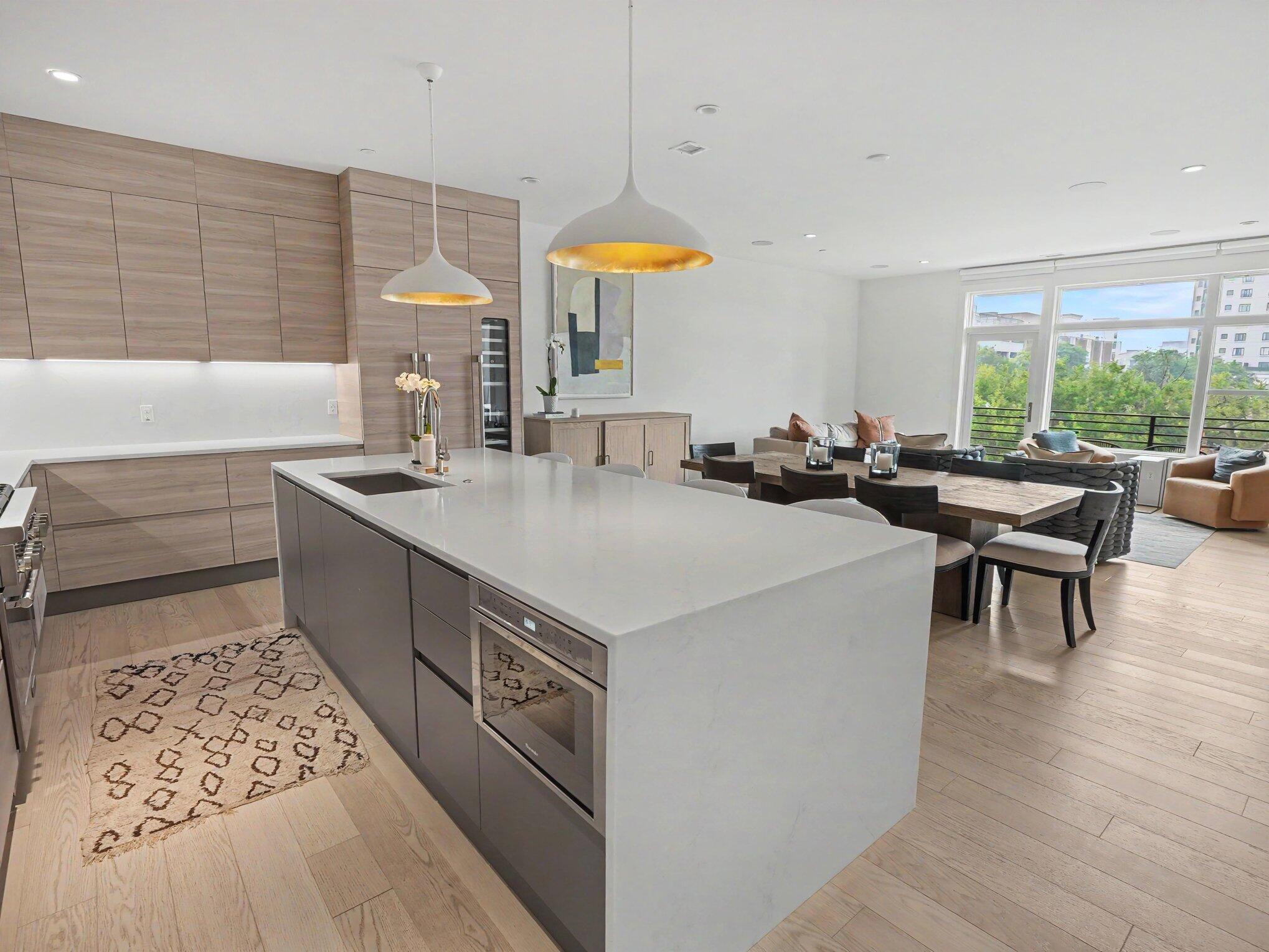 309 N Ashley Street Unit: 402