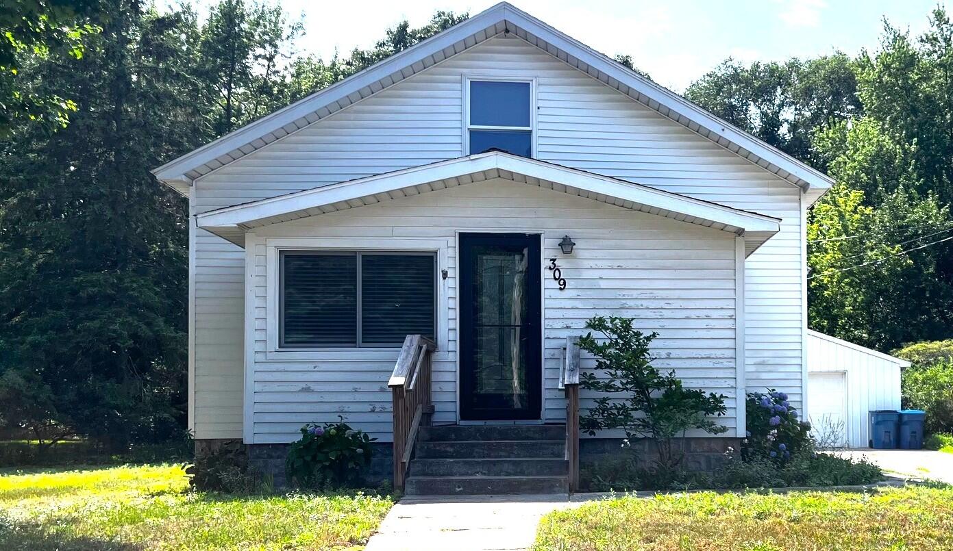 309 Friant Street