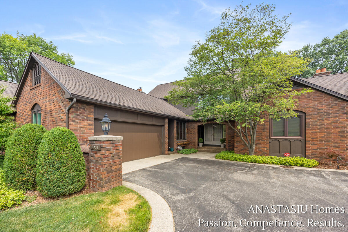 6081 N Gatehouse Drive SE