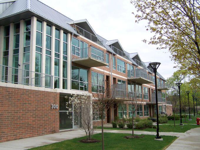 300 Hamilton Street Unit: 204