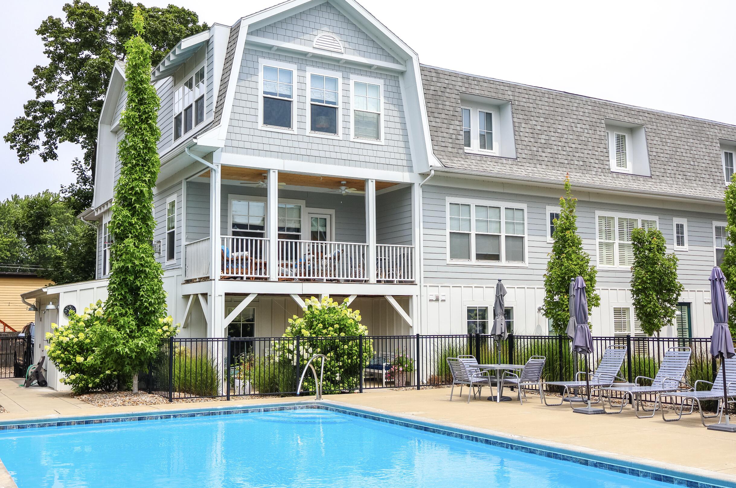 120 N Barton Street Unit: E