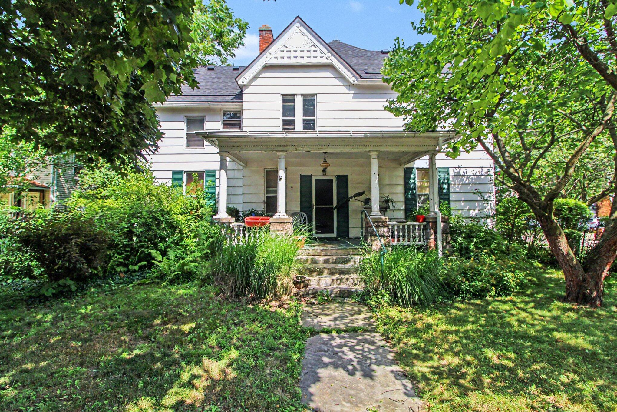 810 Pearl Street
