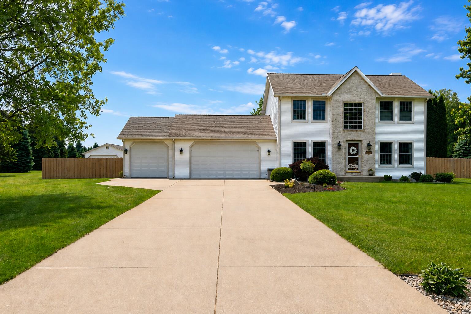 47679 Woodfield Circle