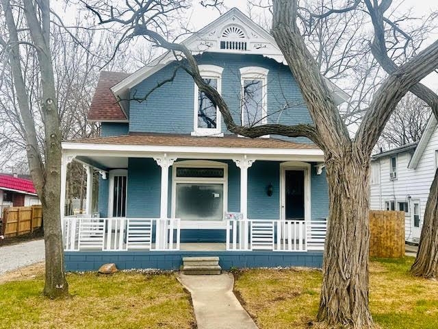 273 Southbound Gratiot AVE