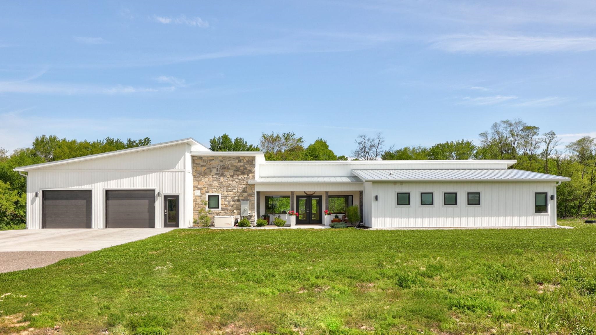 5595 Riverview DR