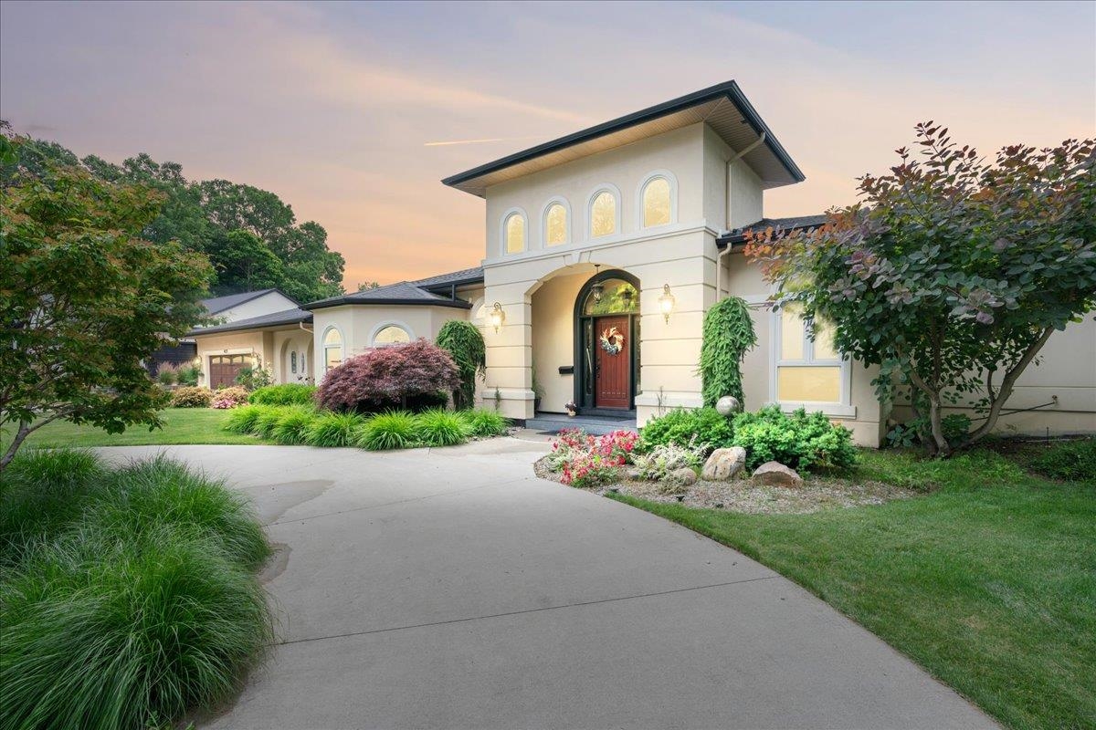 415 Curwood DR