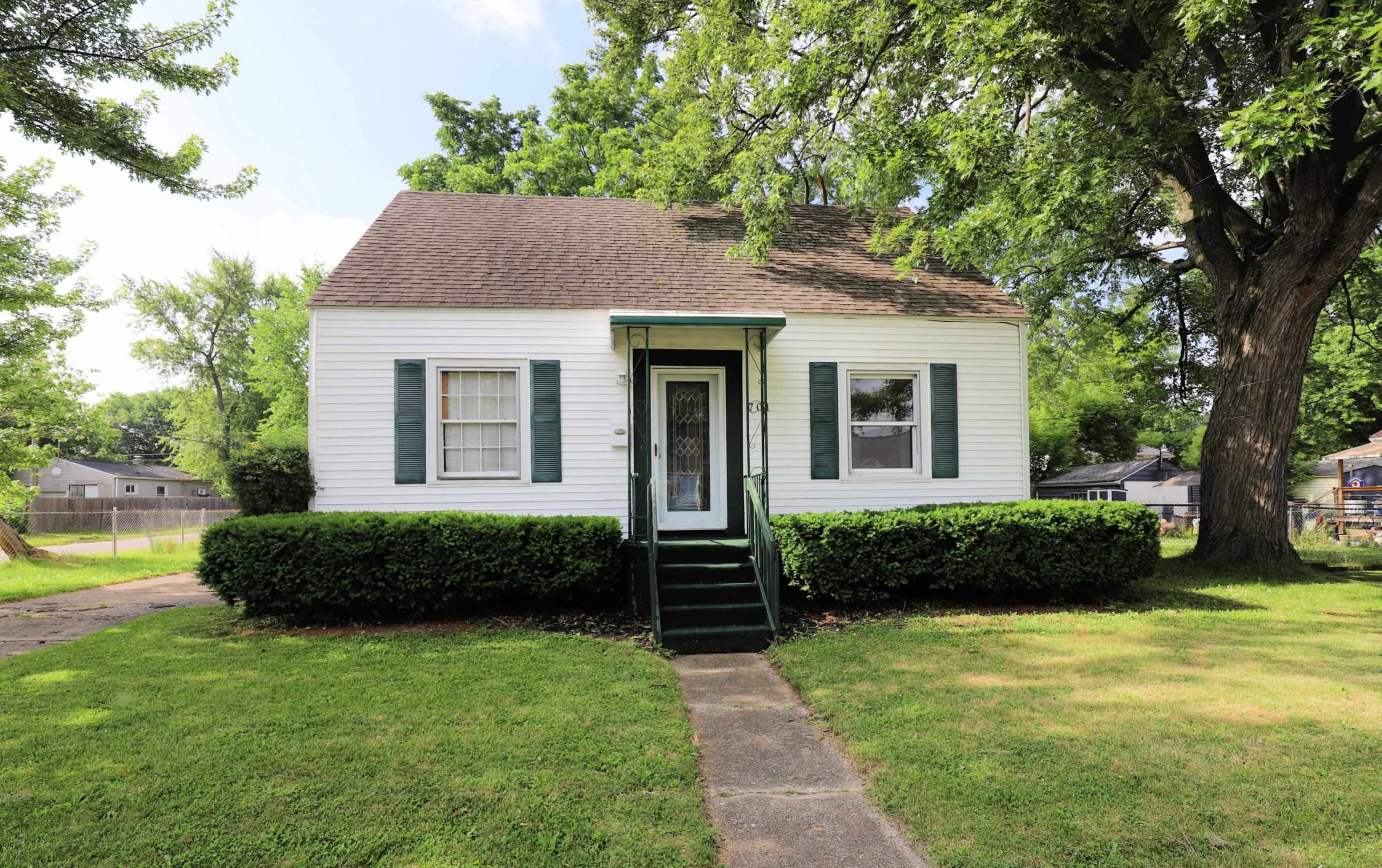 701 Freeman AVE