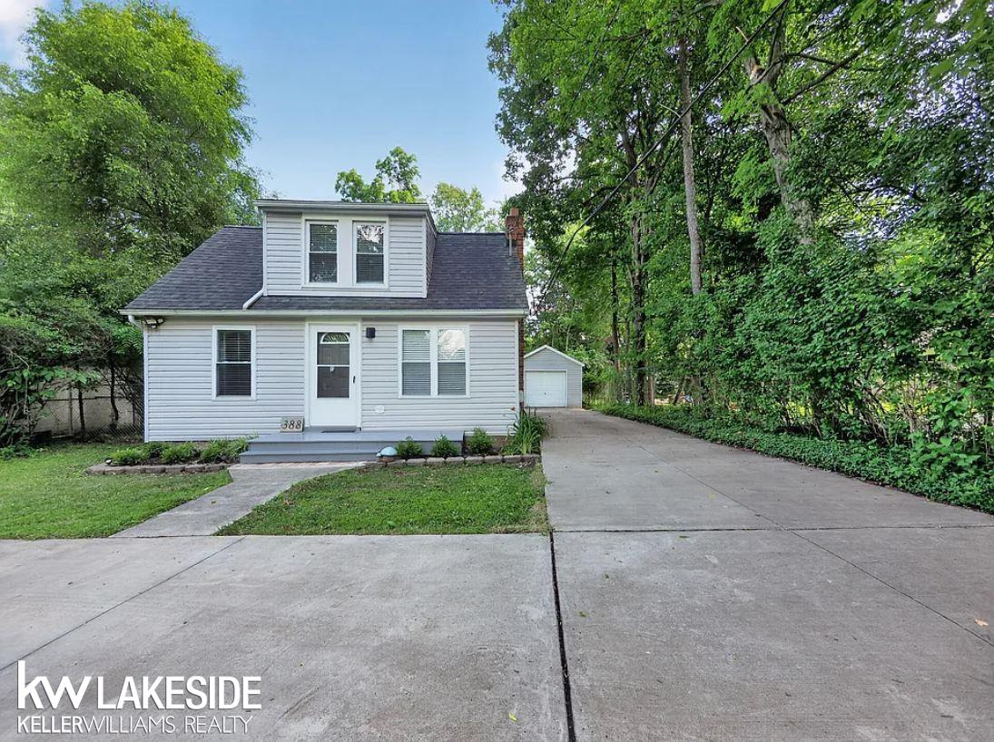 388 E South BLVD