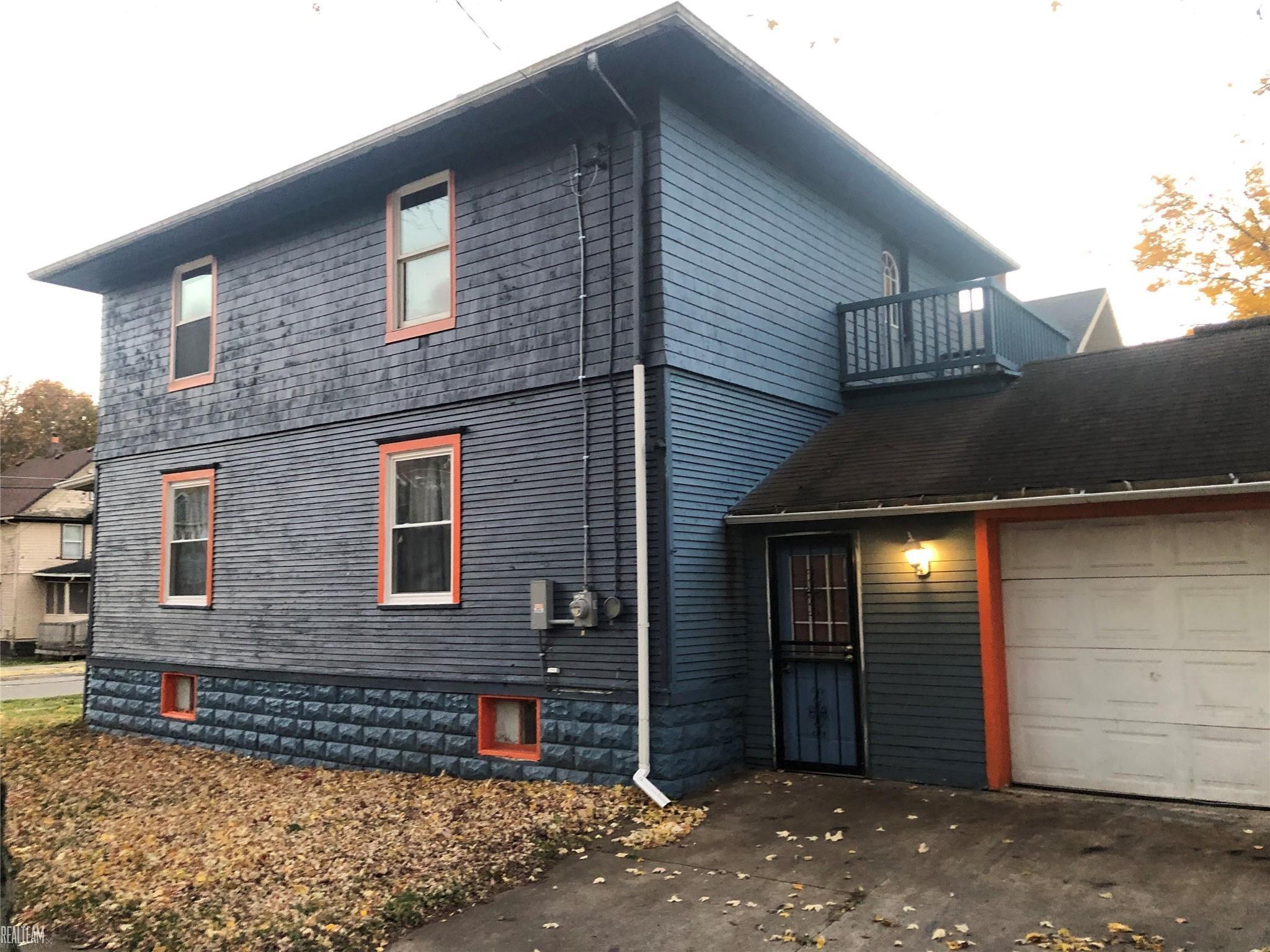 600 W Biddle ST