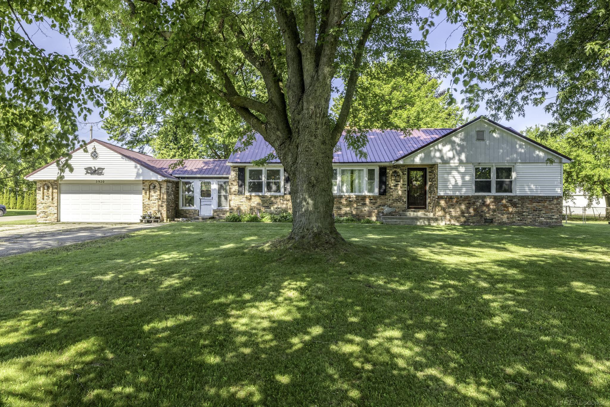 5920 Lakeshore RD