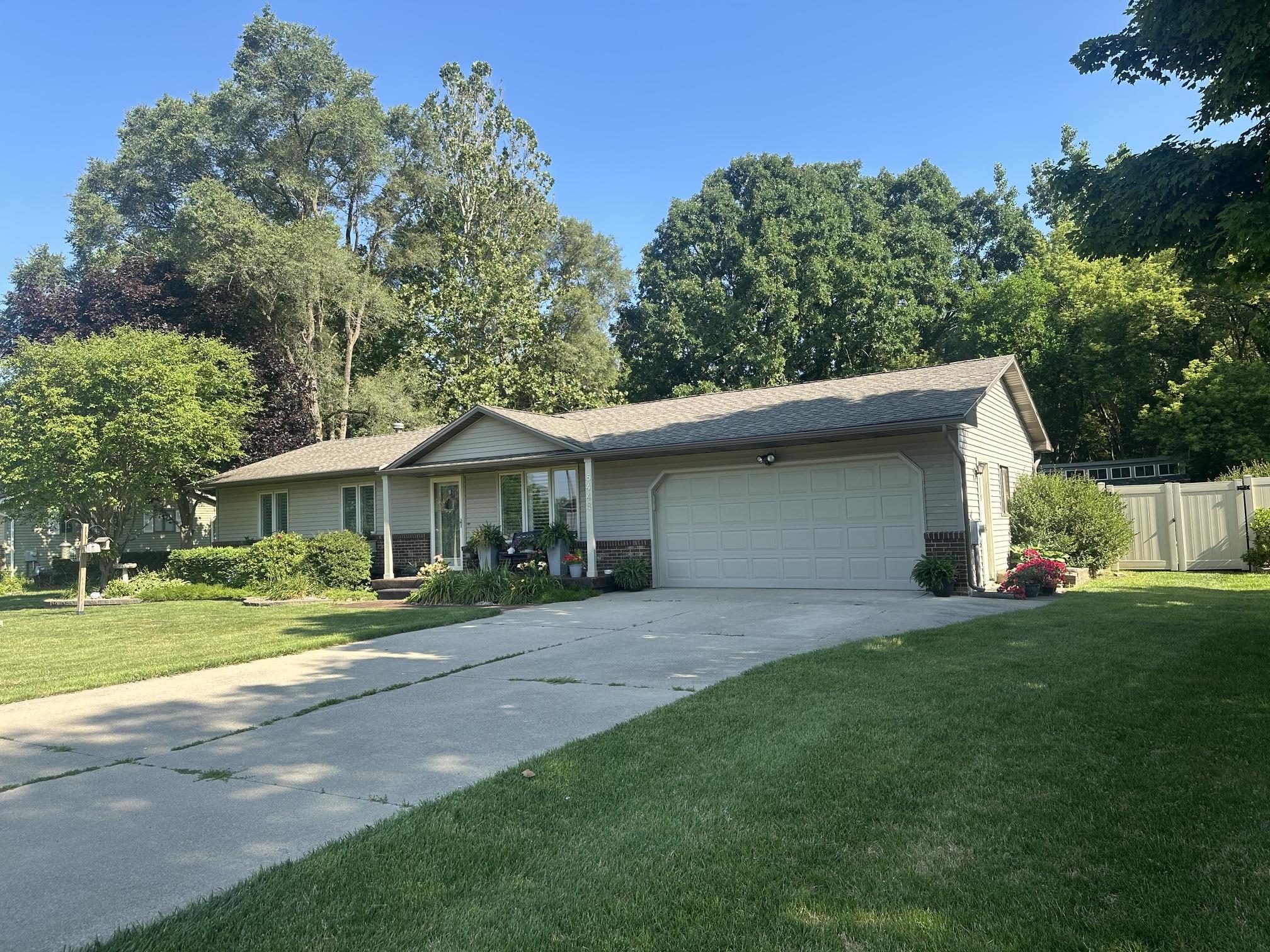 5448 Farrand RD