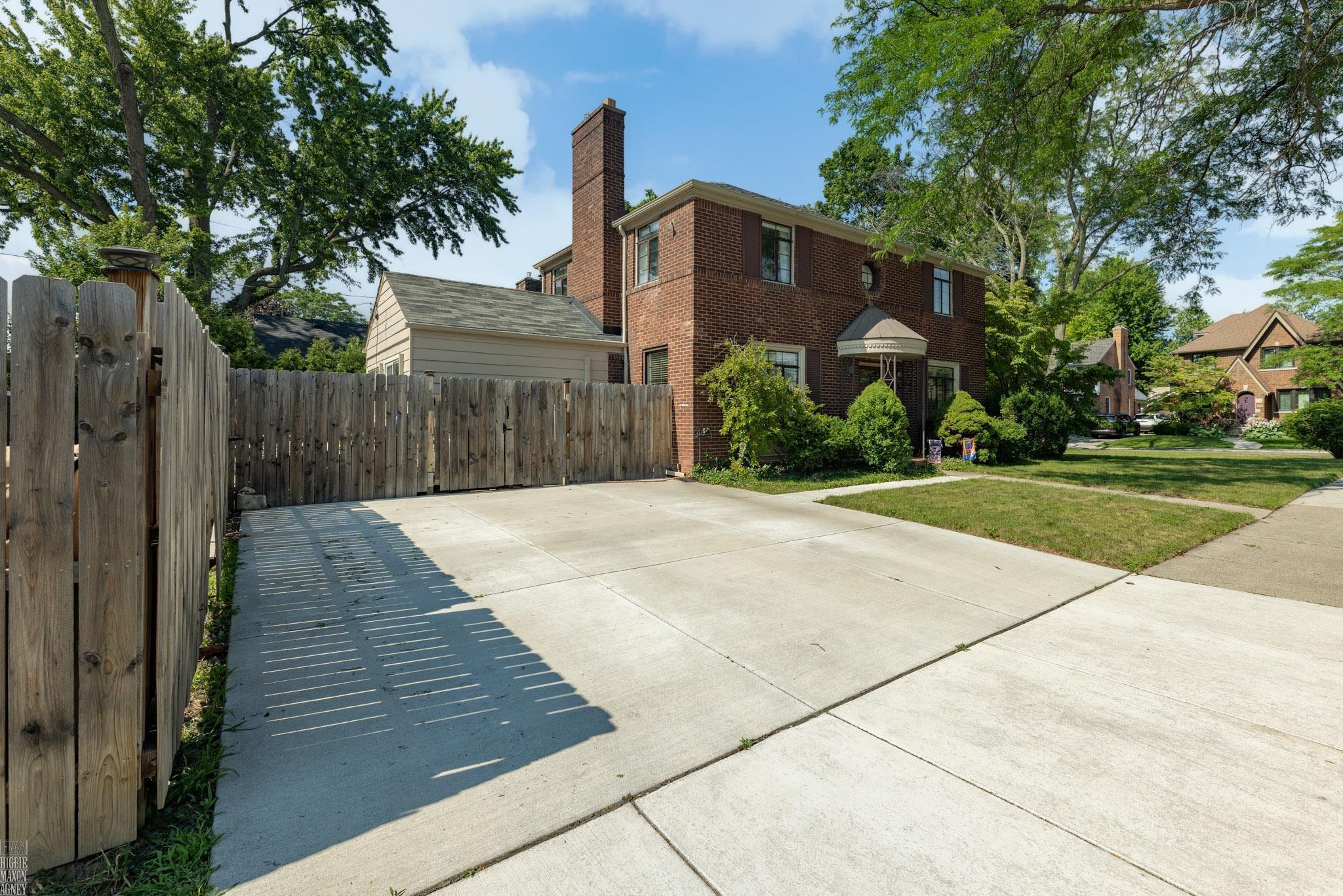 675 Fisher  RD