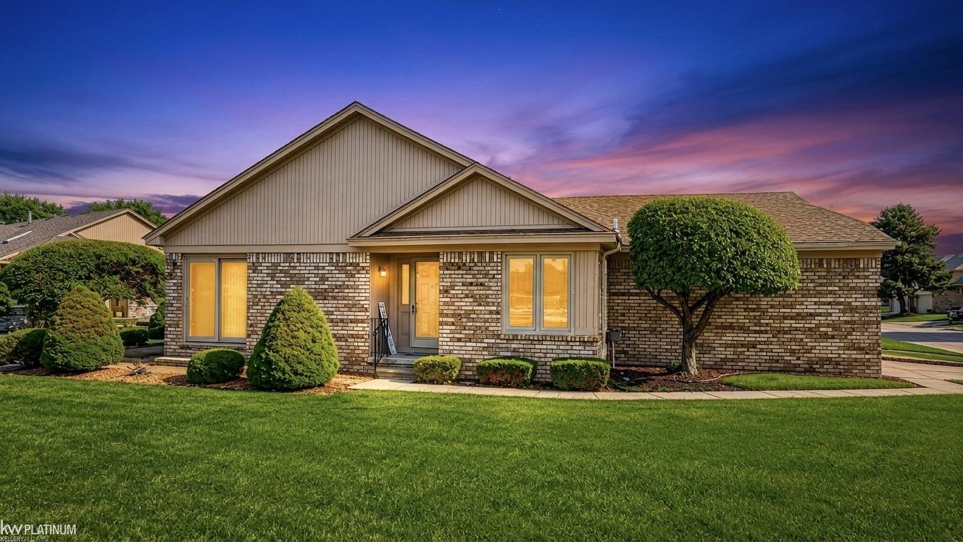 41230 Whispering Oaks DR