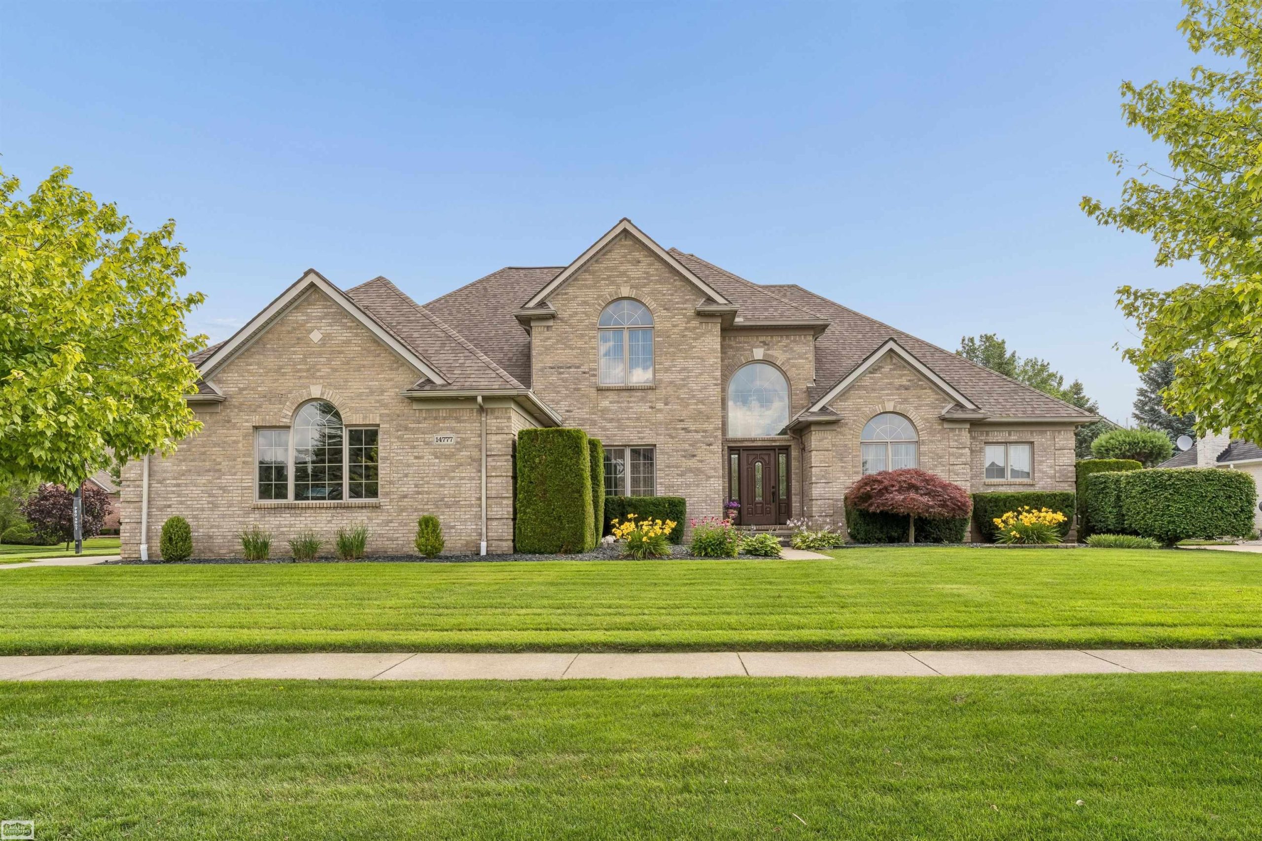 14777 Sparrow DR