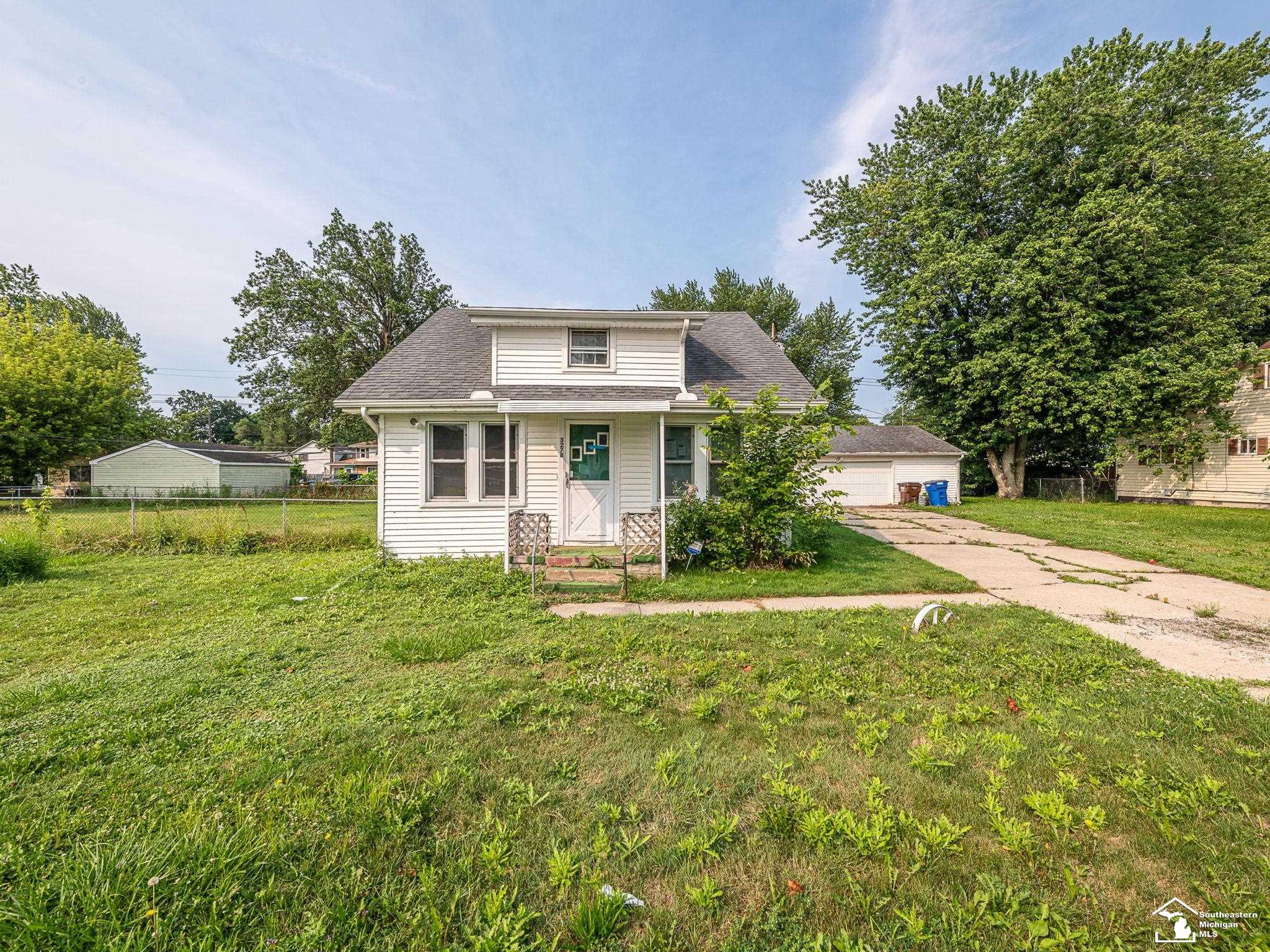 3278 Maplewood ST