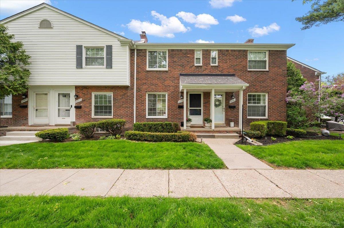 22959 Gary LN