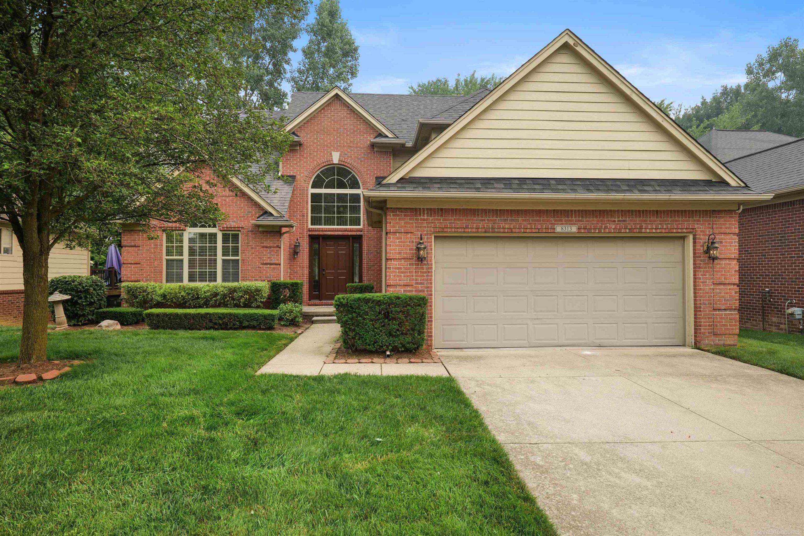 8313 Pine Creek DR