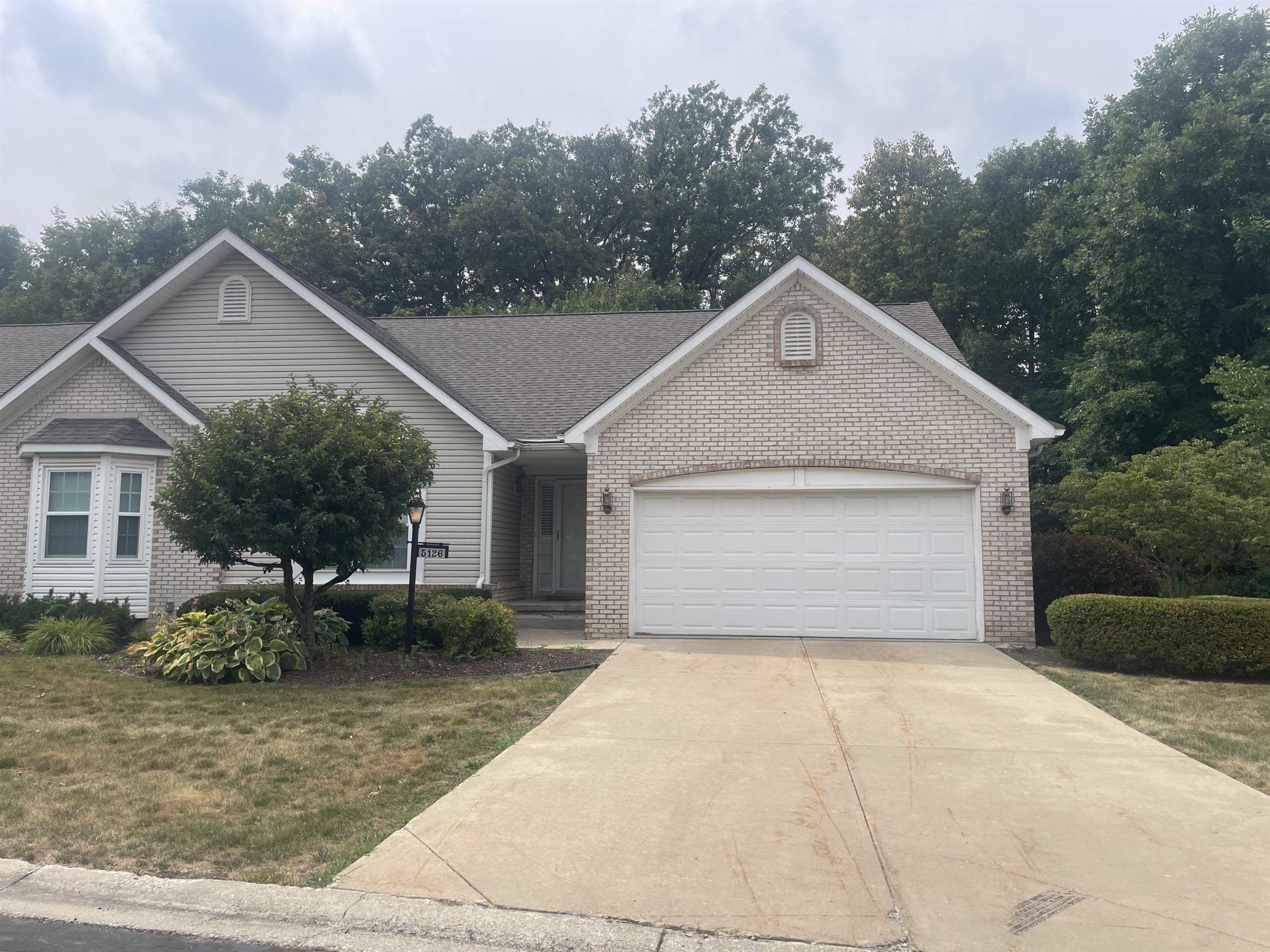 5126 Sandalwood CIR