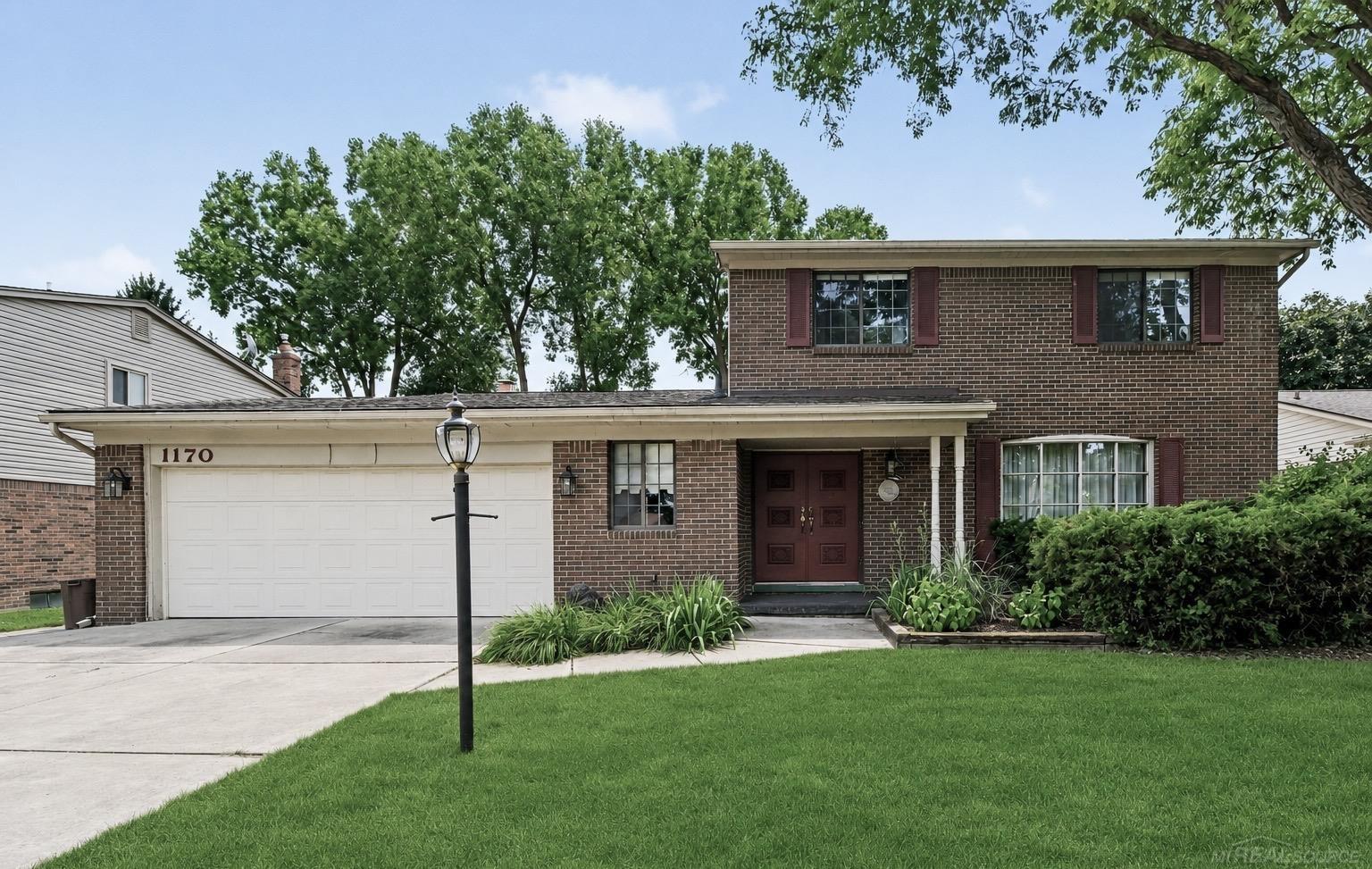1170 Trevino DR