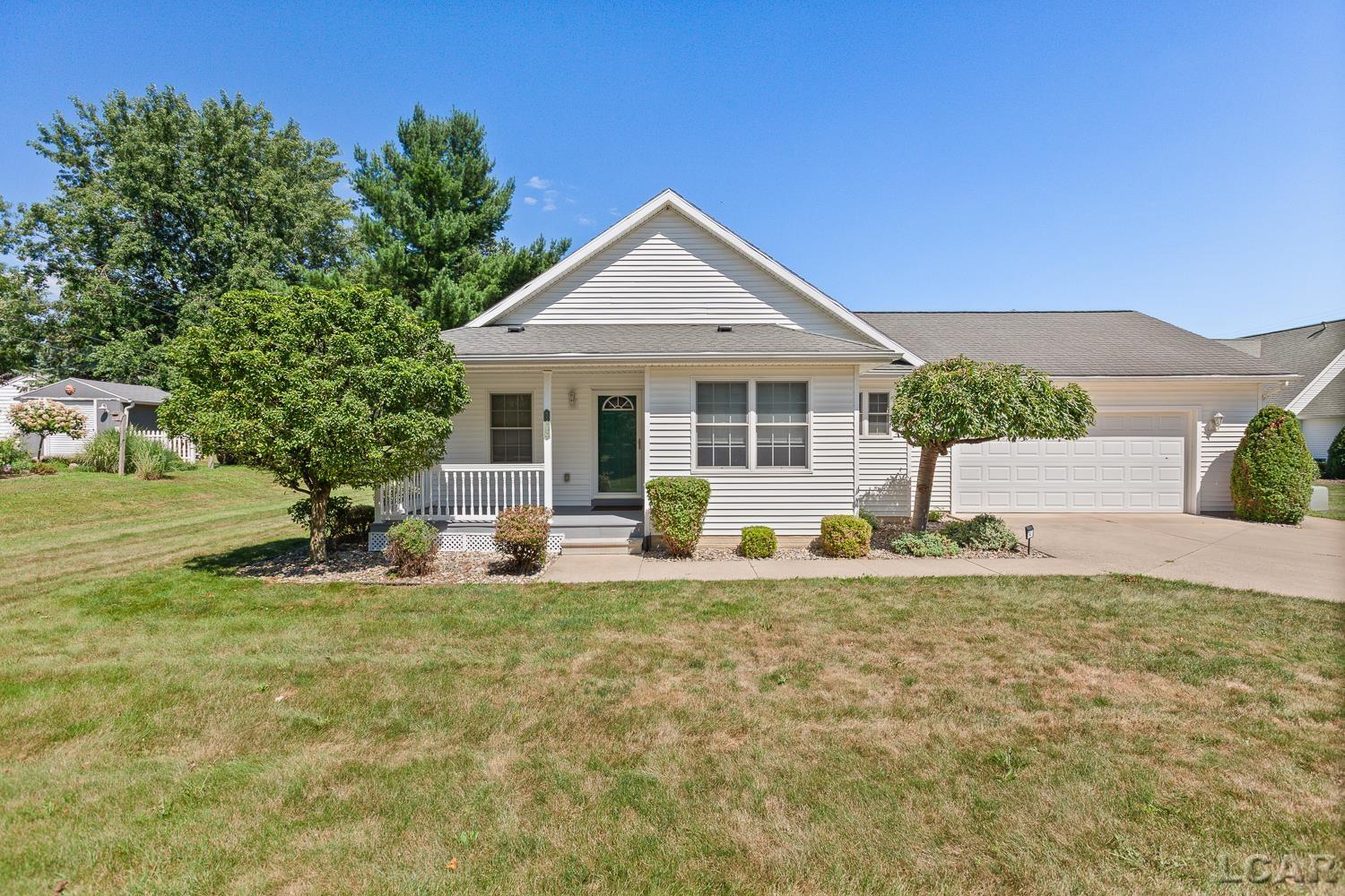784 W Maple AVE
