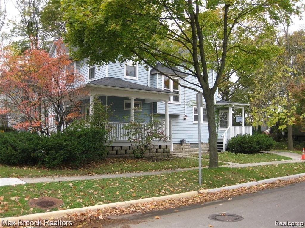 287, Oakland, Birmingham, Michigan, 48009