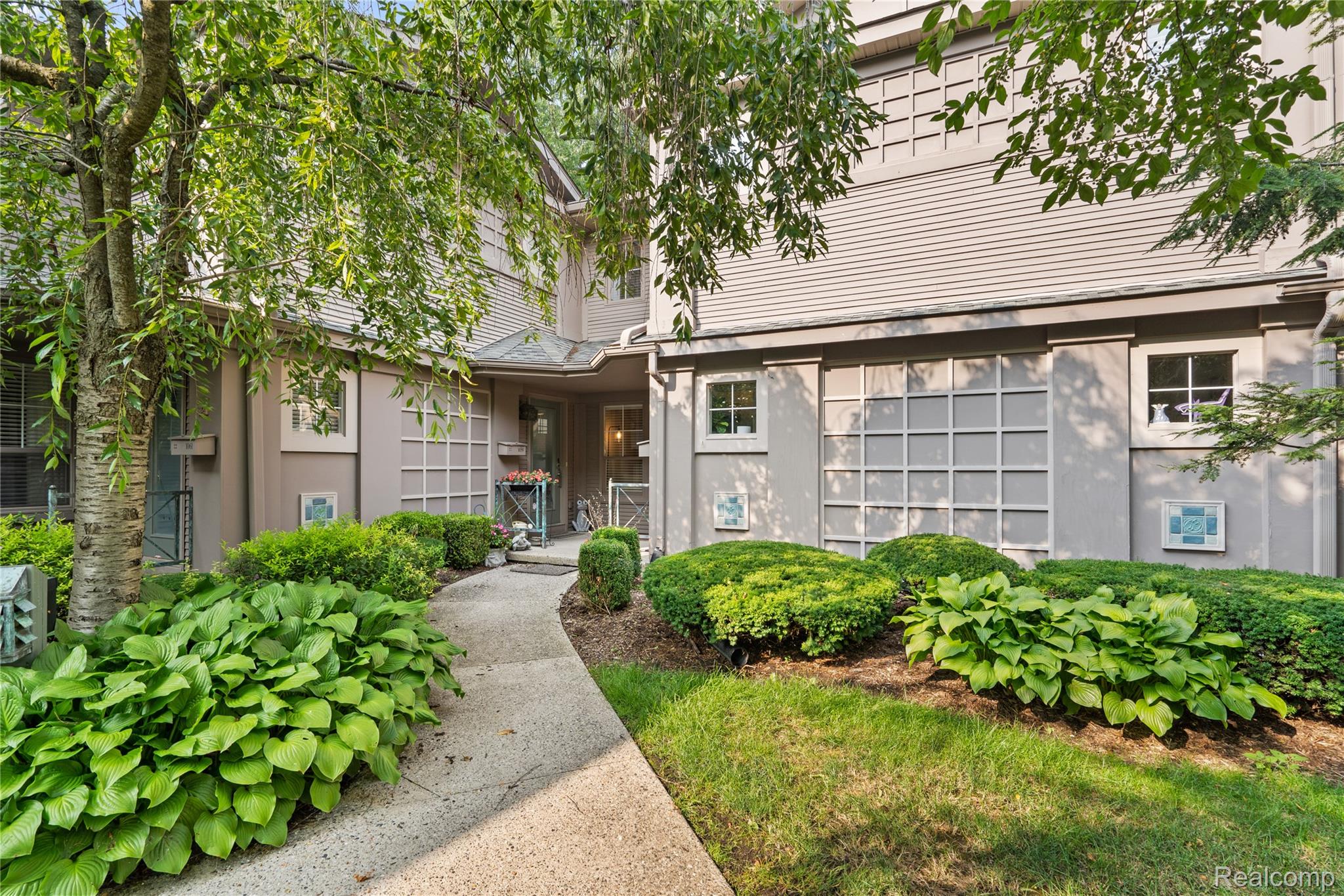 1057, Old Woodward, Birmingham, Michigan, 48009