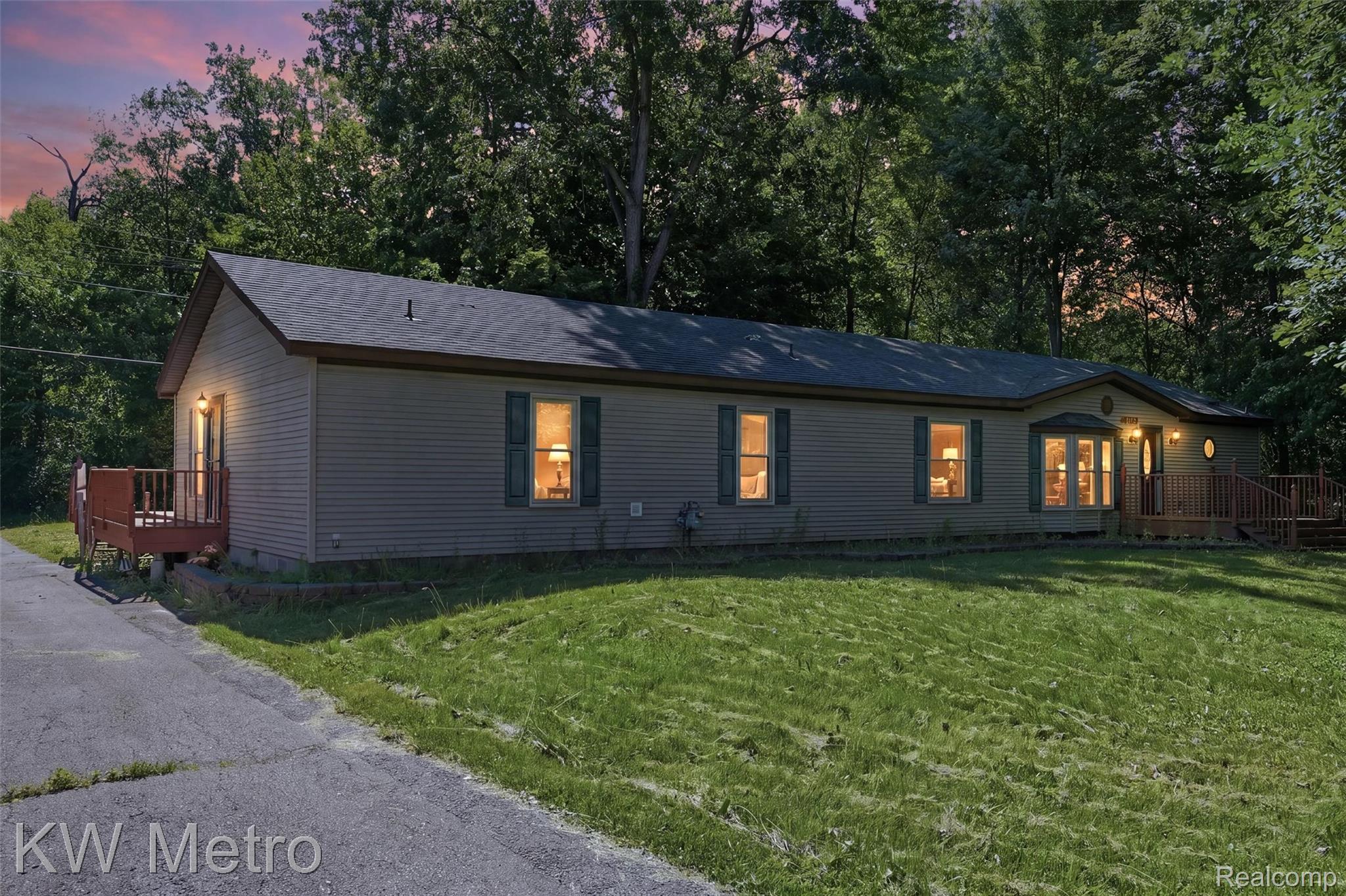 22733, Sumpter rd, Belleville, Michigan, 48111