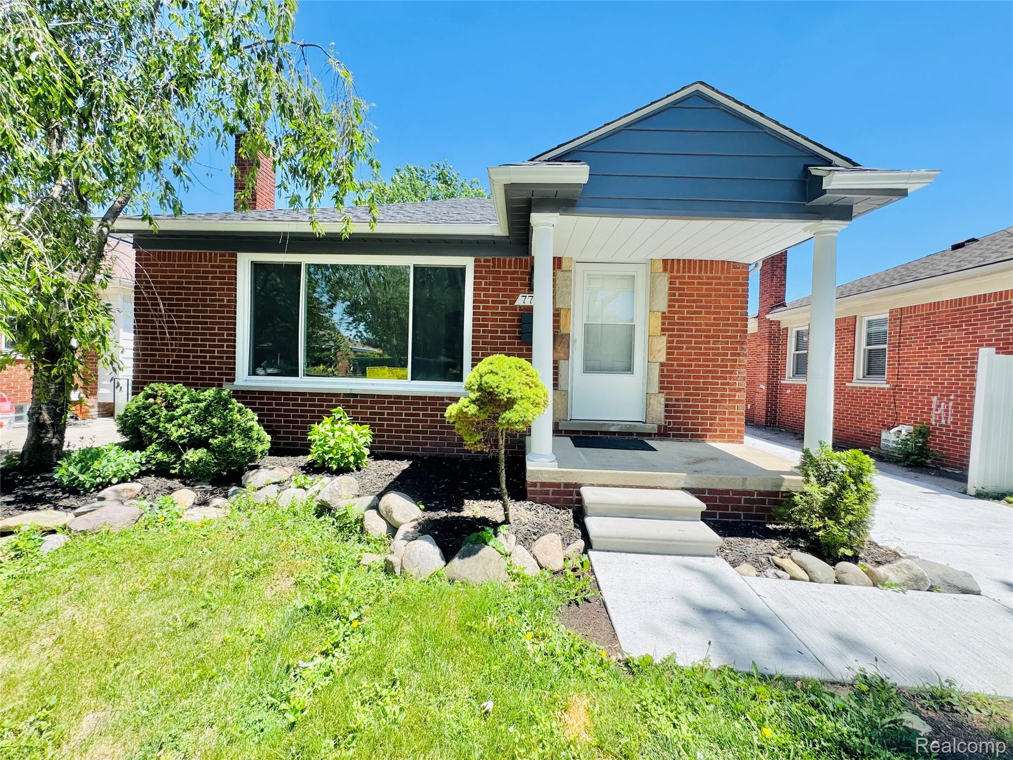7751, Cortland, Allen Park, Michigan, 48101