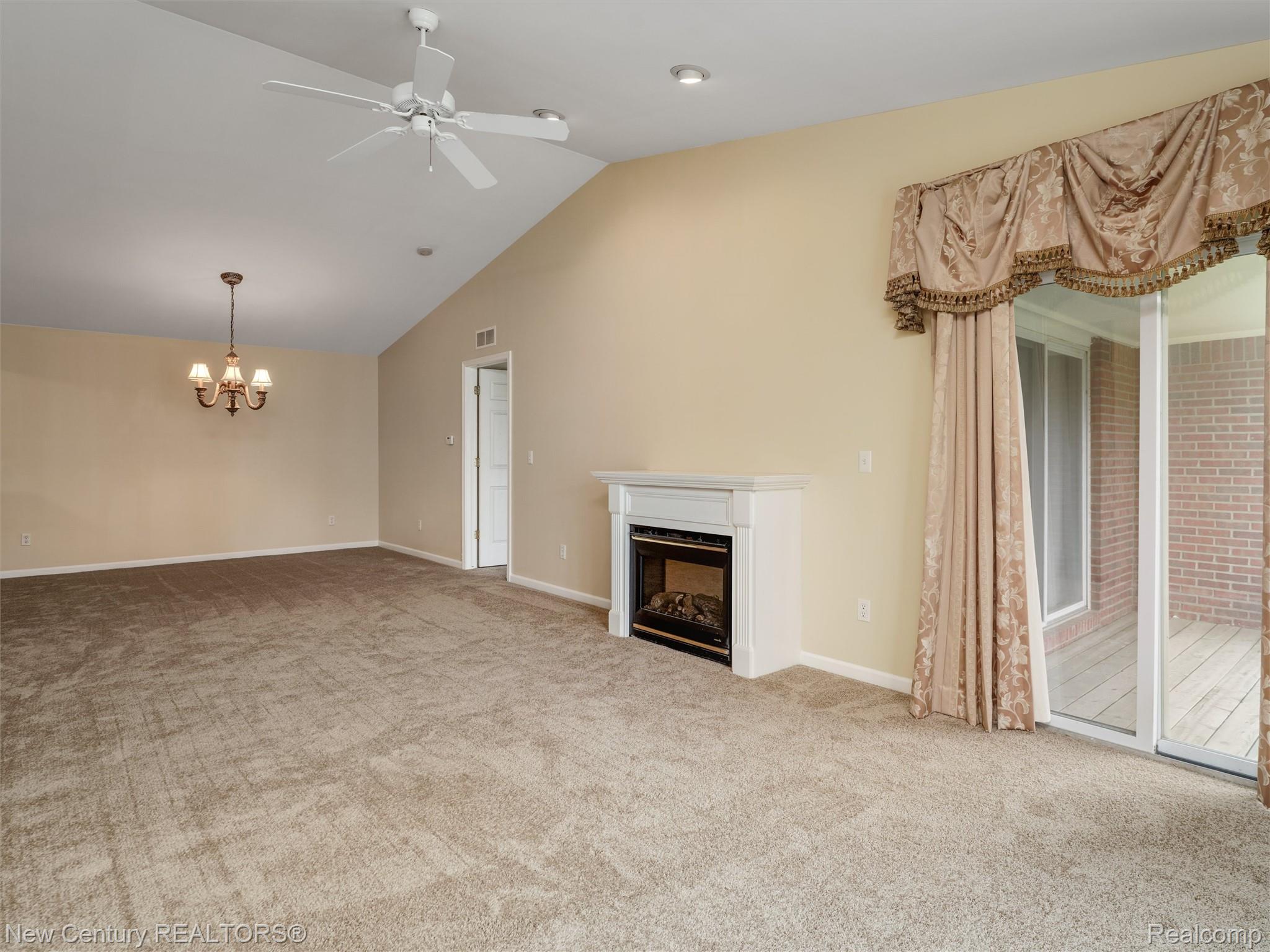 16476, Radison, Macomb, Michigan, 48044