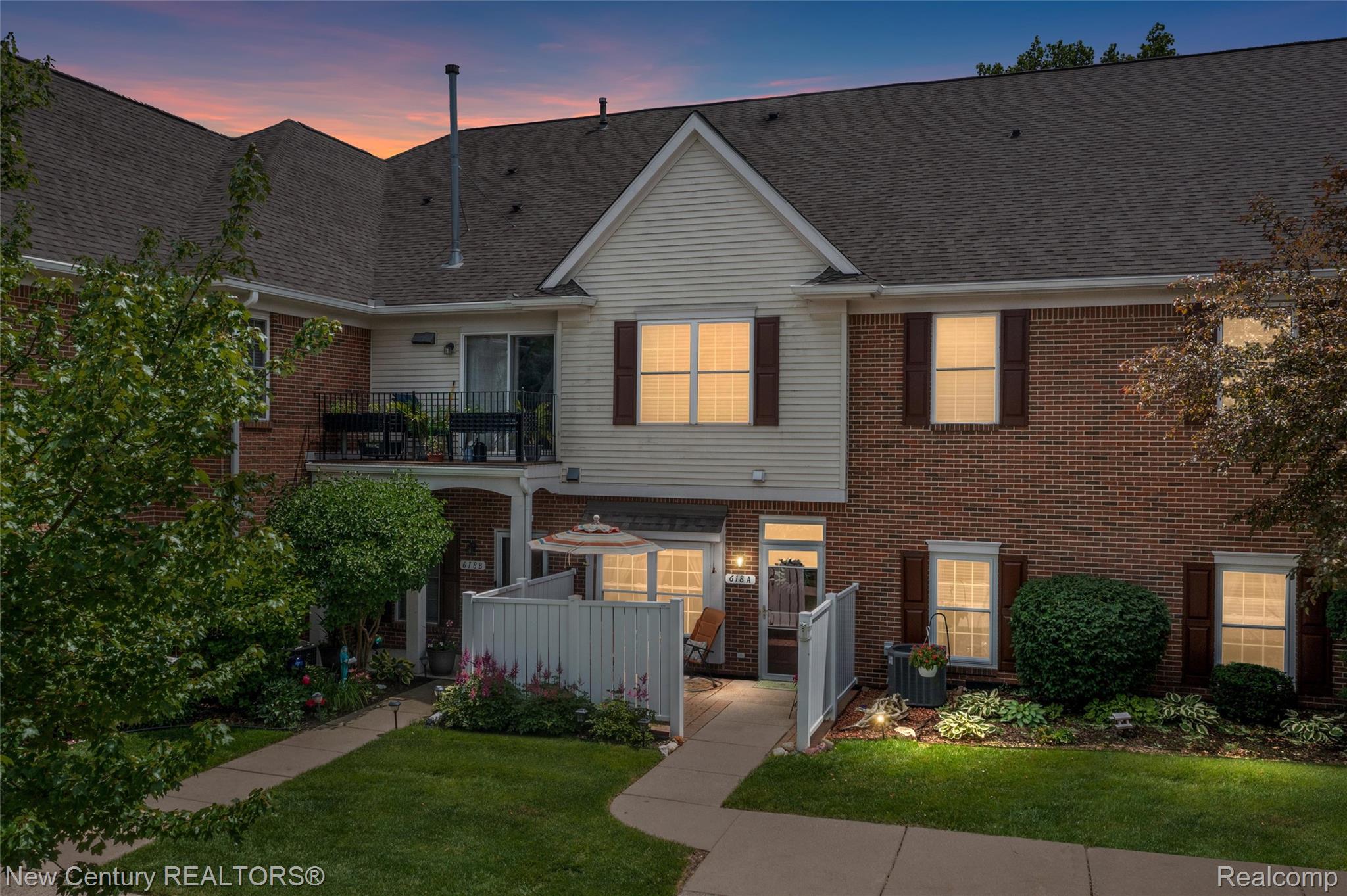 618, Belmonte, #A, Waterford, Michigan, 48328