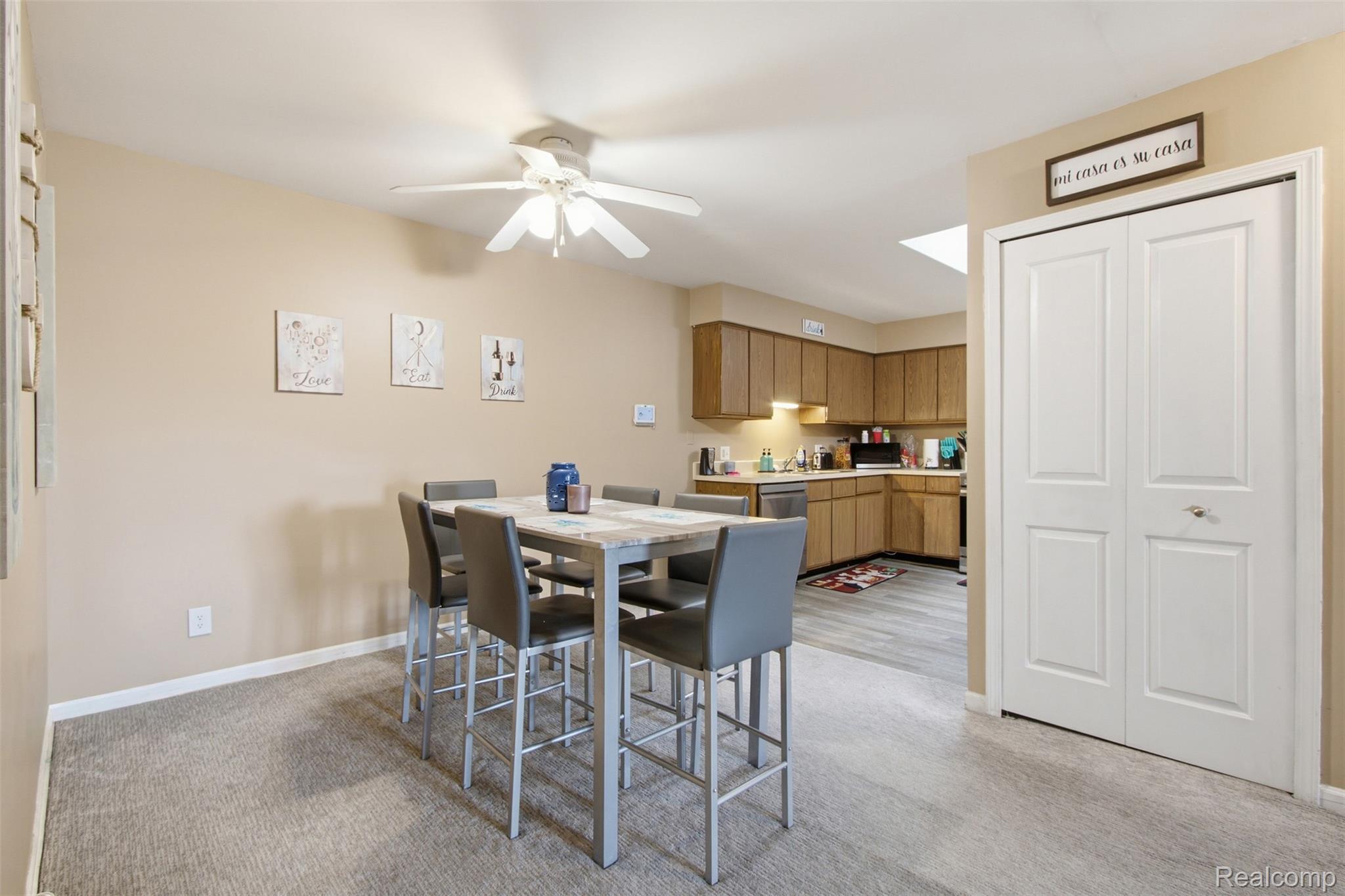 735, Claire Pointe, St. Clair Shores, Michigan, 48081