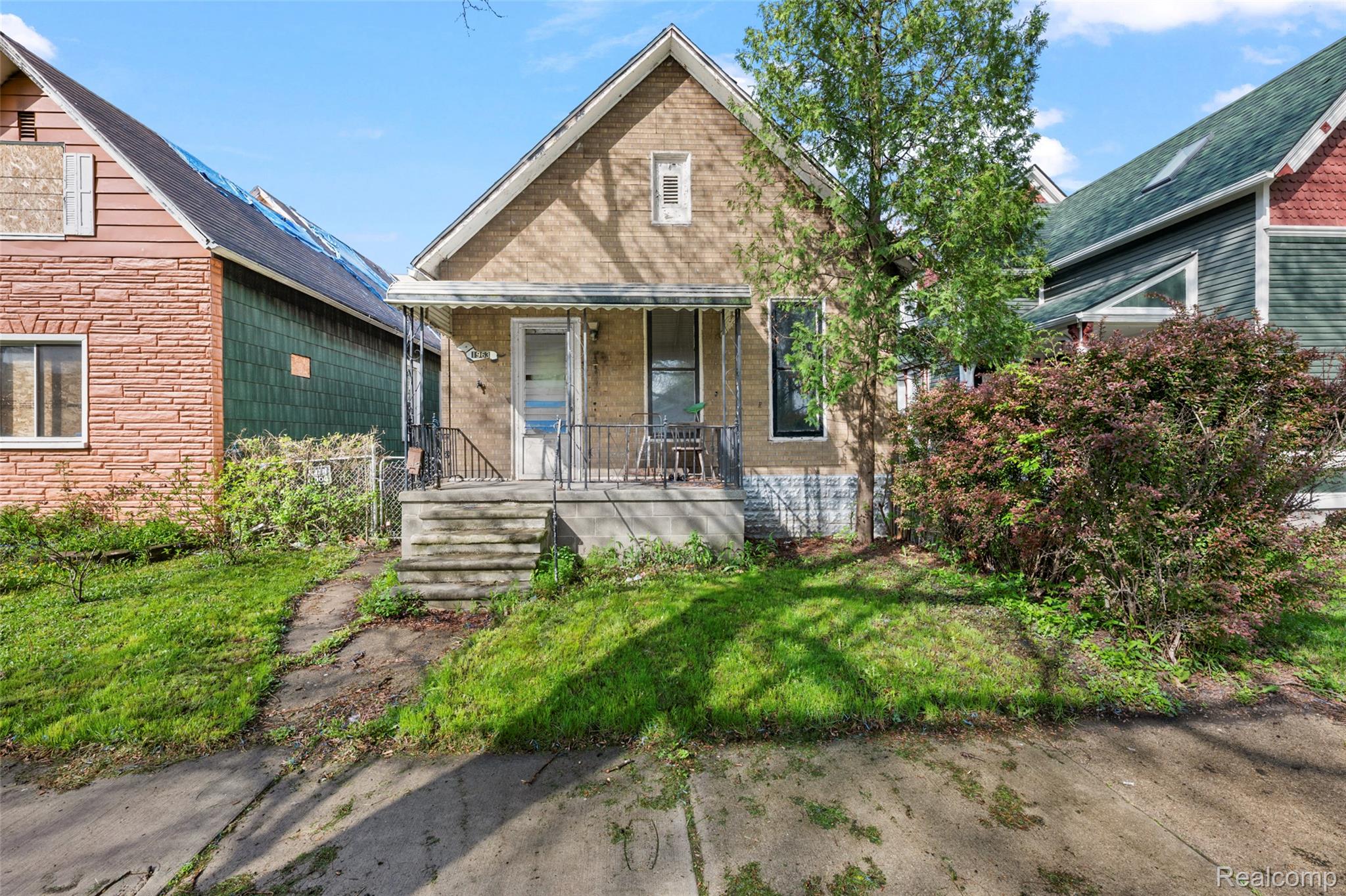 1963, 25th, Detroit, Michigan, 48216