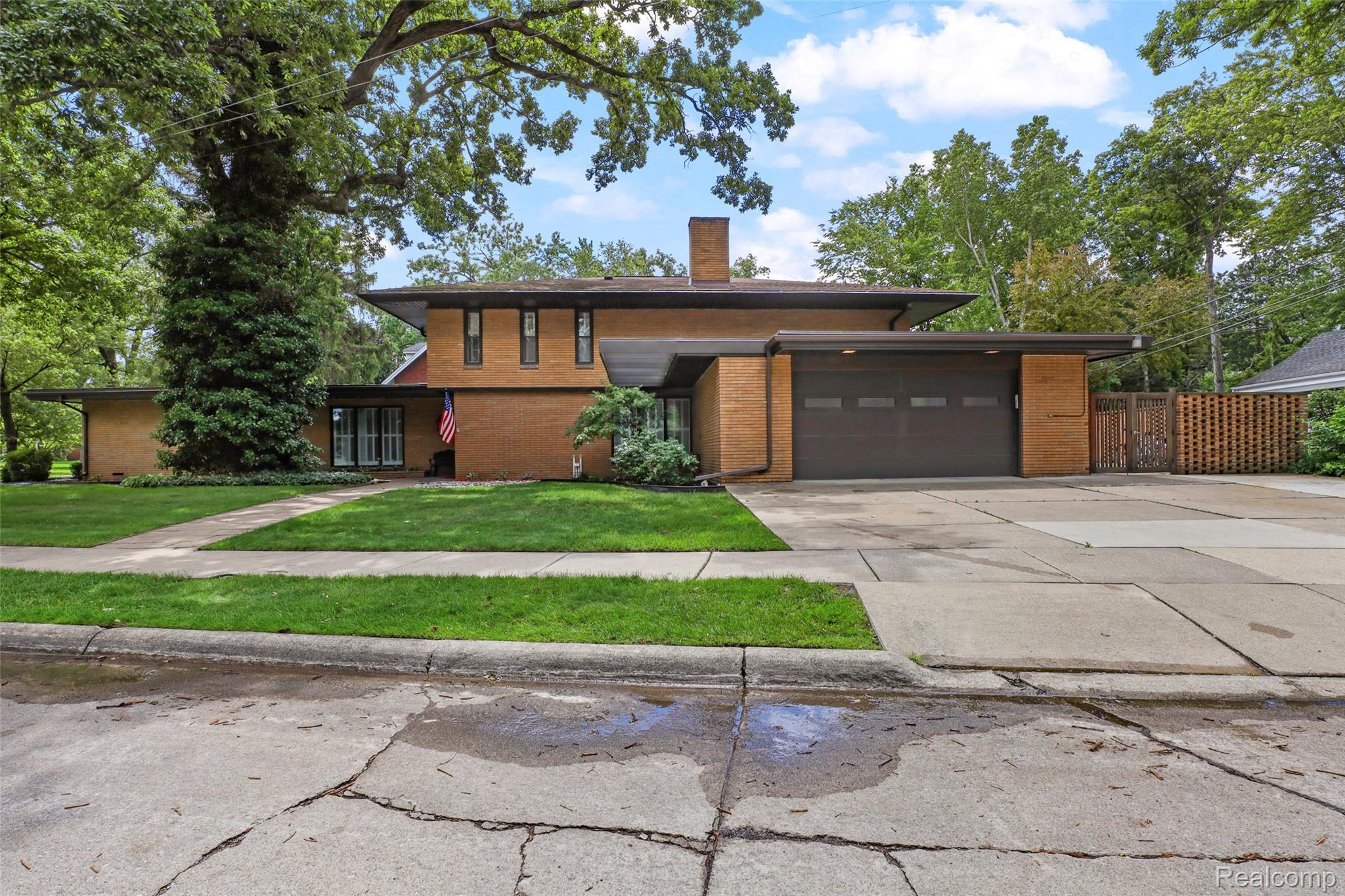 1427, Vinsetta, Royal Oak, Michigan, 48067