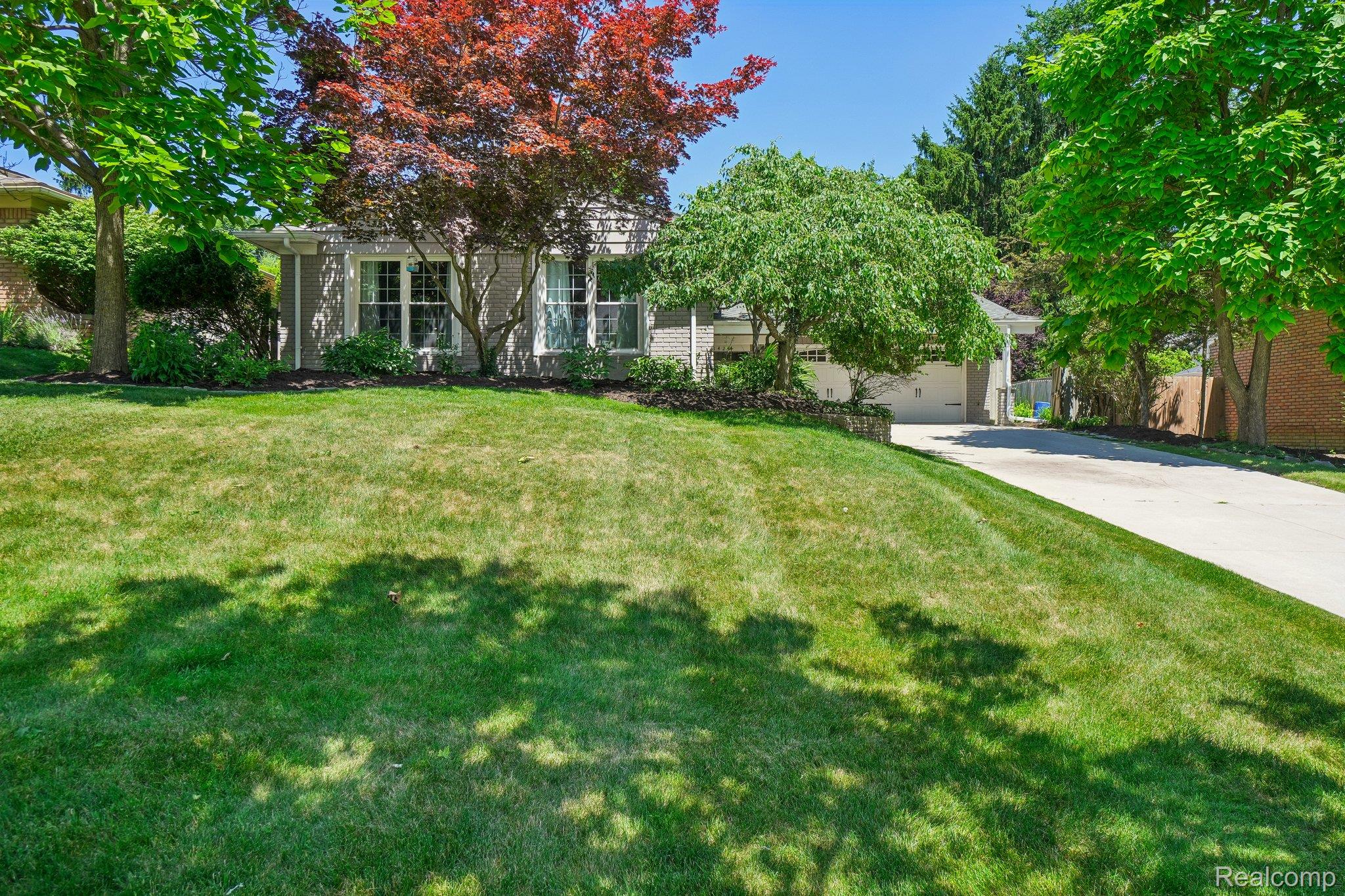 1424, Fairway, Birmingham, Michigan, 48009