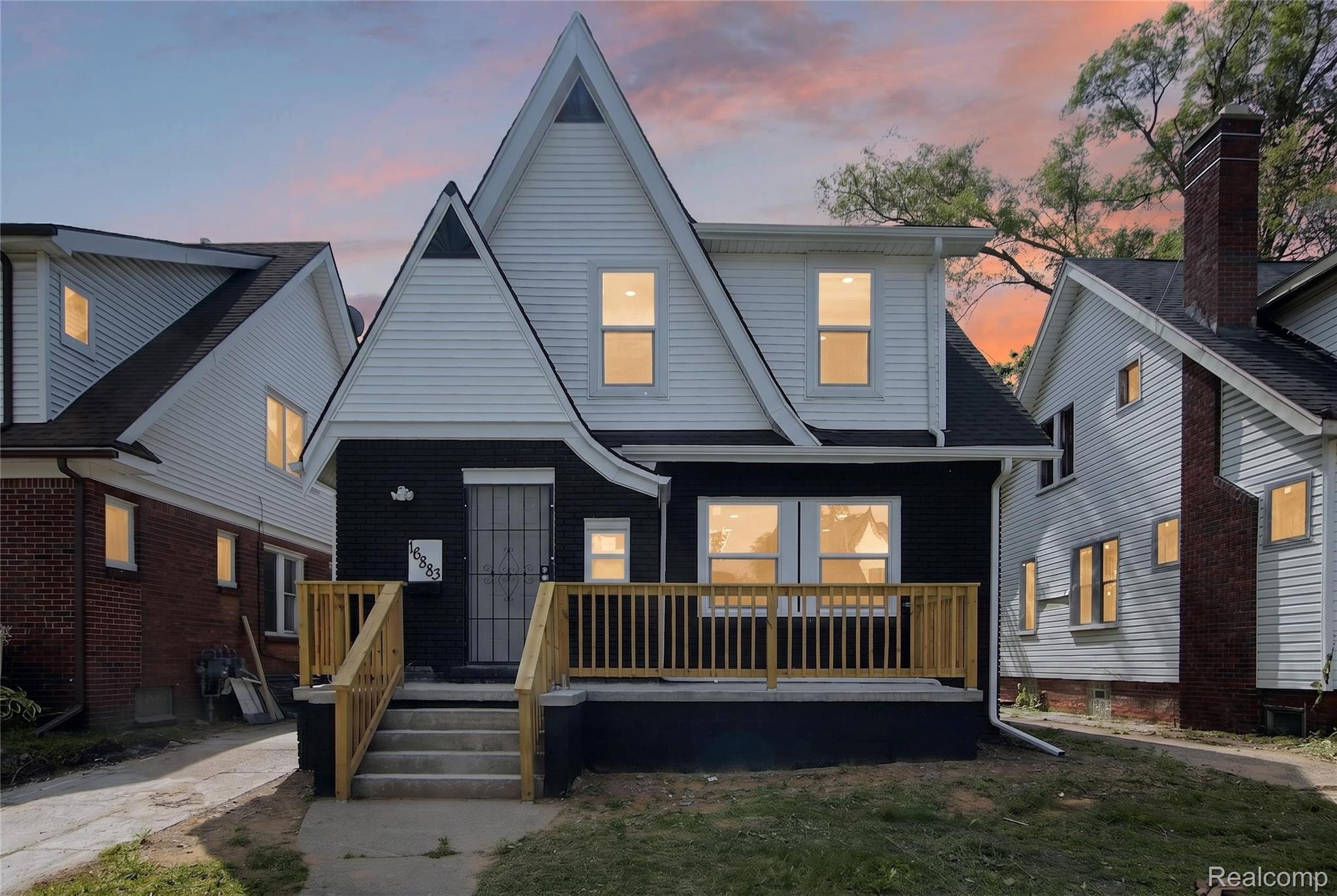 16883, Santa Rosa, Detroit, Michigan, 48221