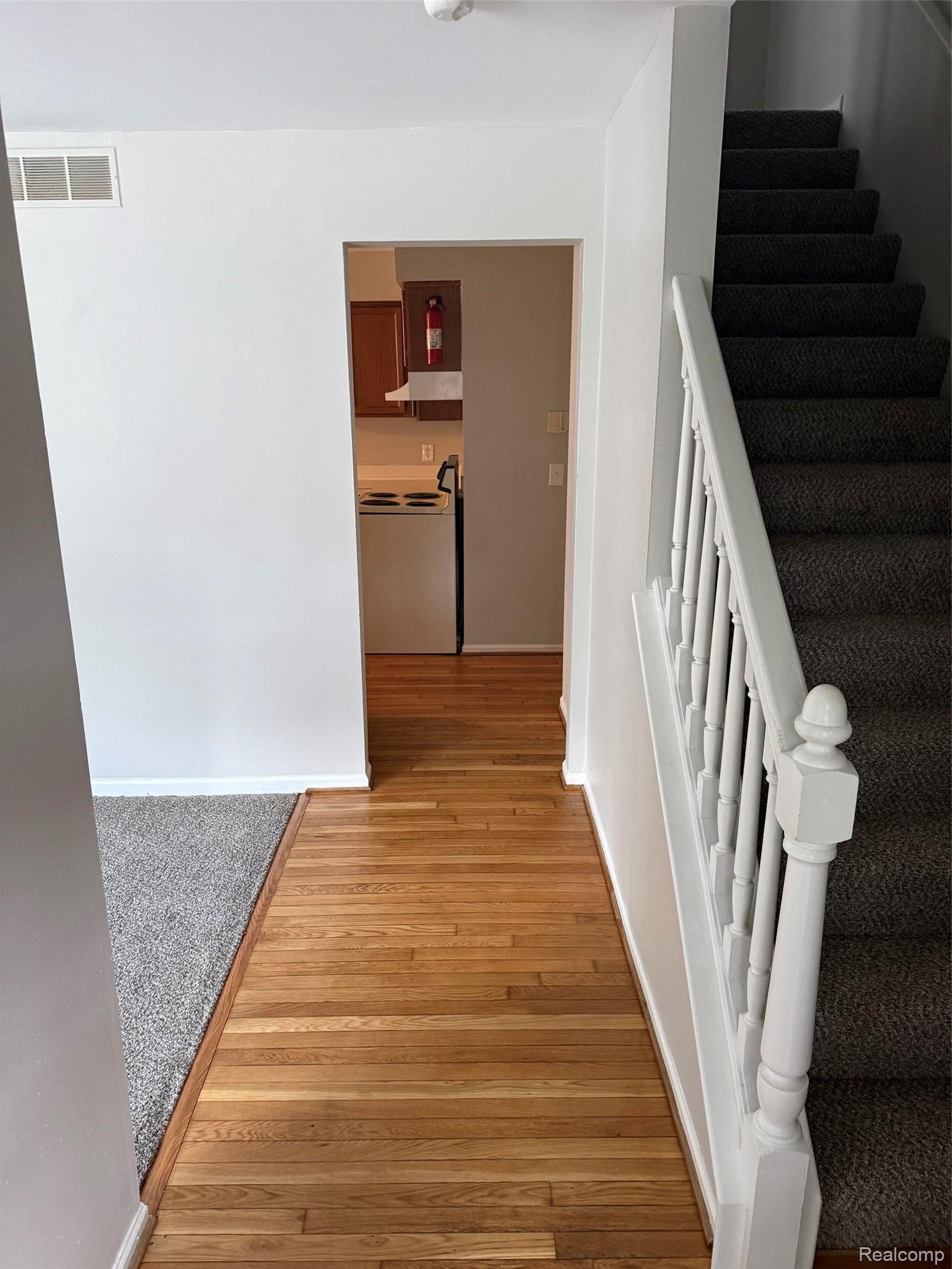 1106, Oak Valley, Pontiac, Michigan, 48341