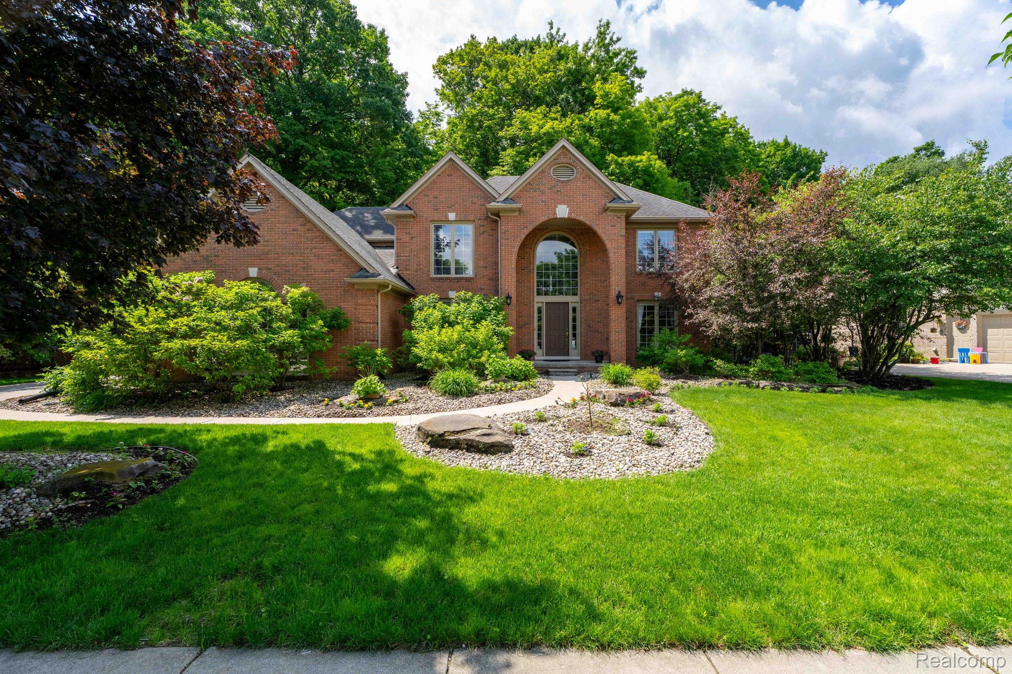 21596, Chase, Novi, Michigan, 48375