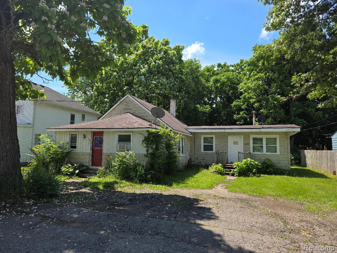 639, Heights, Lake Orion, Michigan, 48362
