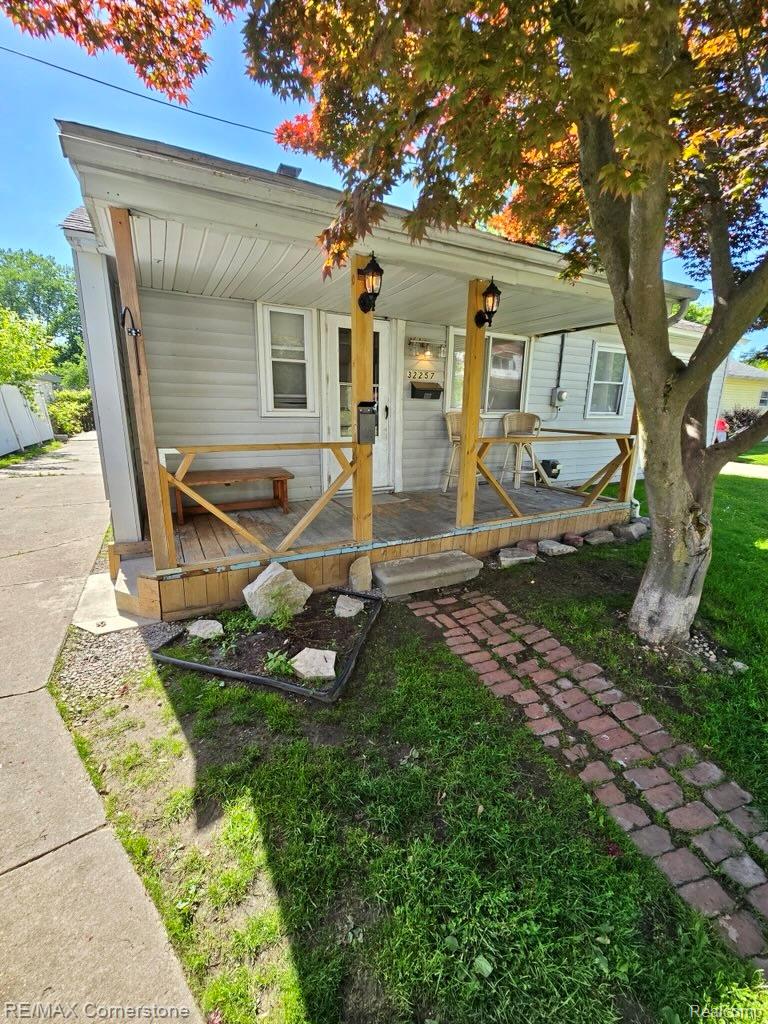 32257, Oscoda, Westland, Michigan, 48186