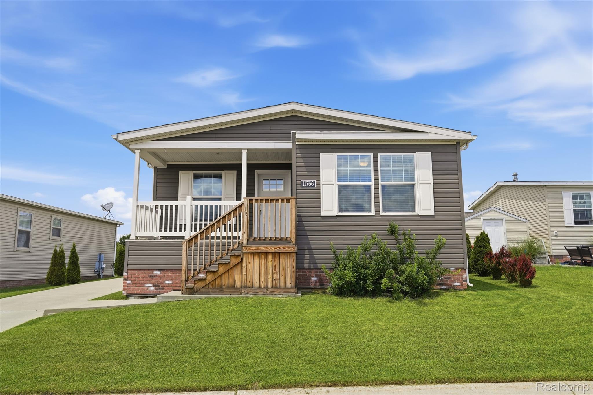 11766, Cedarbrook, South Lyon, Michigan, 48178
