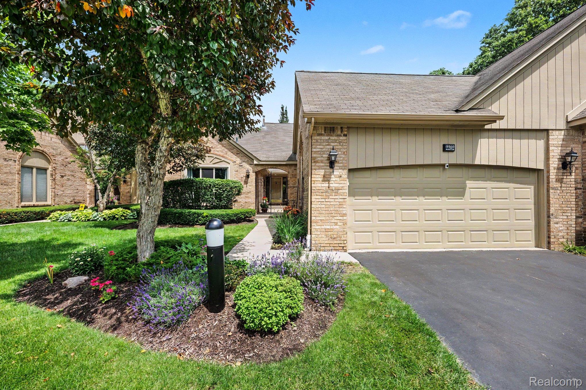 2202, Elm, Shelby Twp, Michigan, 48316