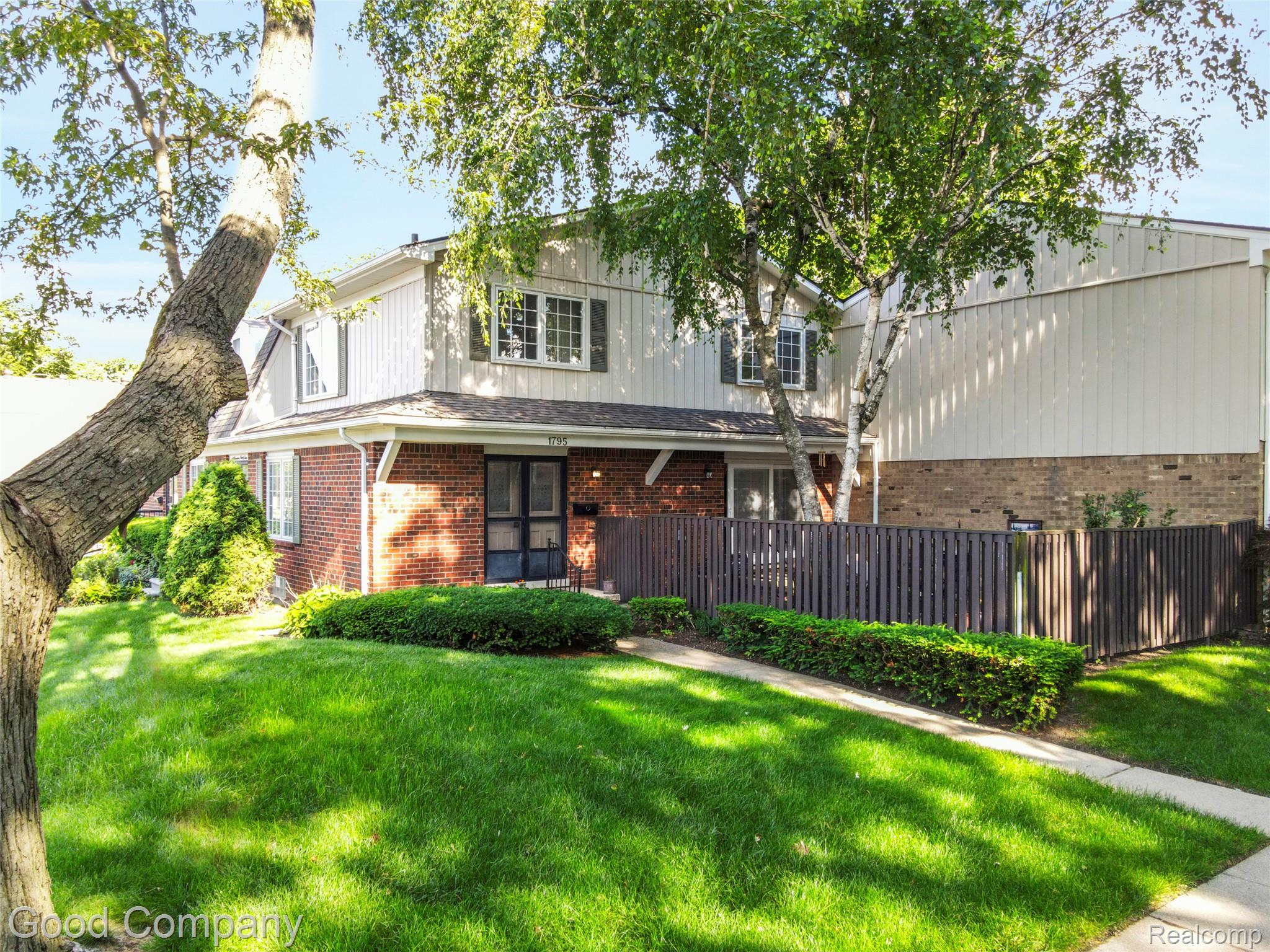 1795, Wickham, Royal Oak, Michigan, 48073