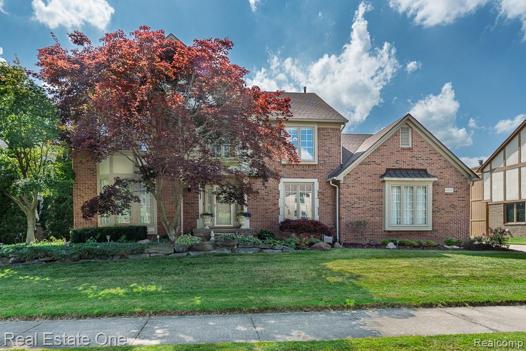 6489, Shoreline, Troy, Michigan, 48085
