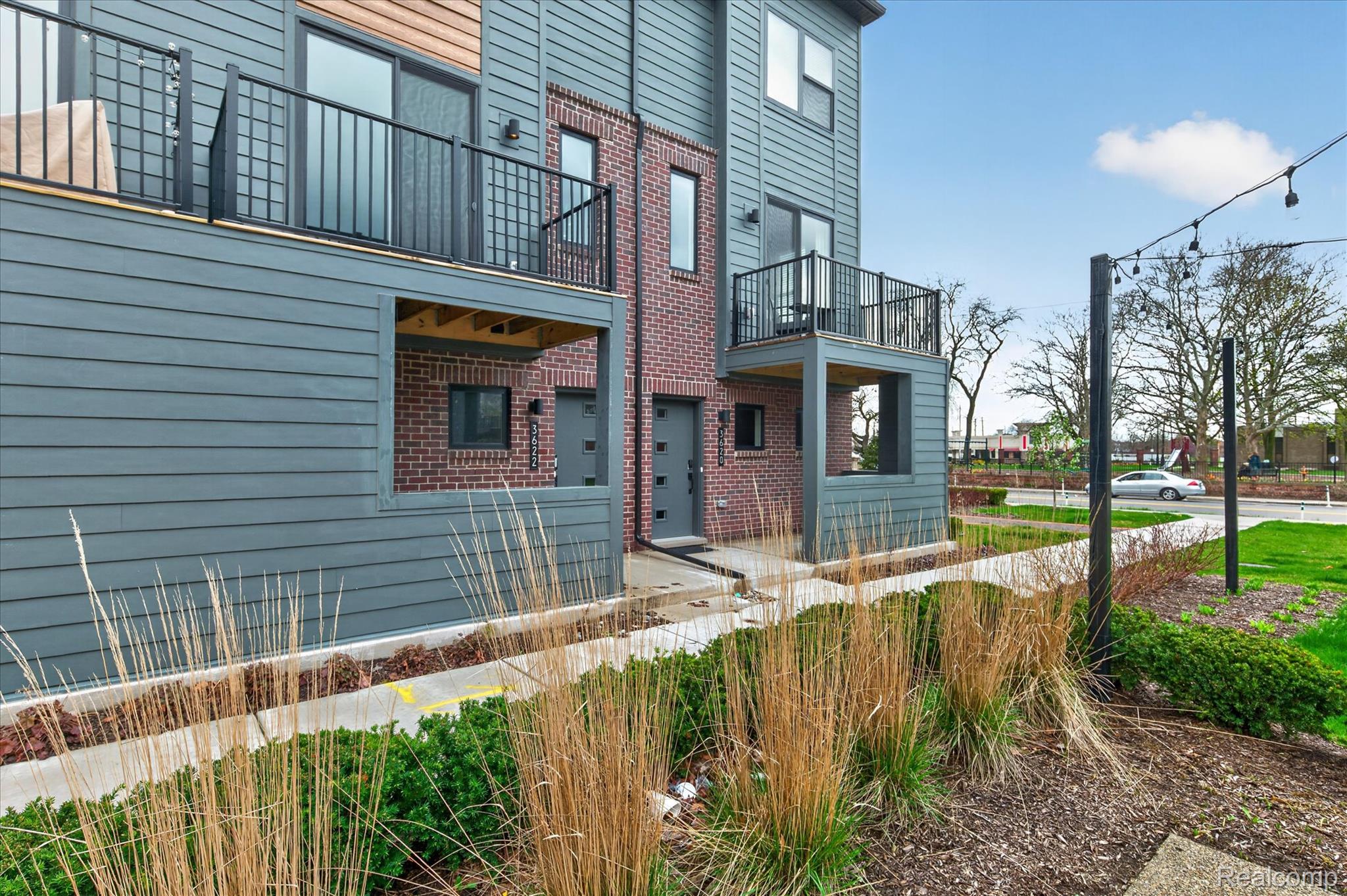 3622, Trumbull, #9, Detroit, Michigan, 48208