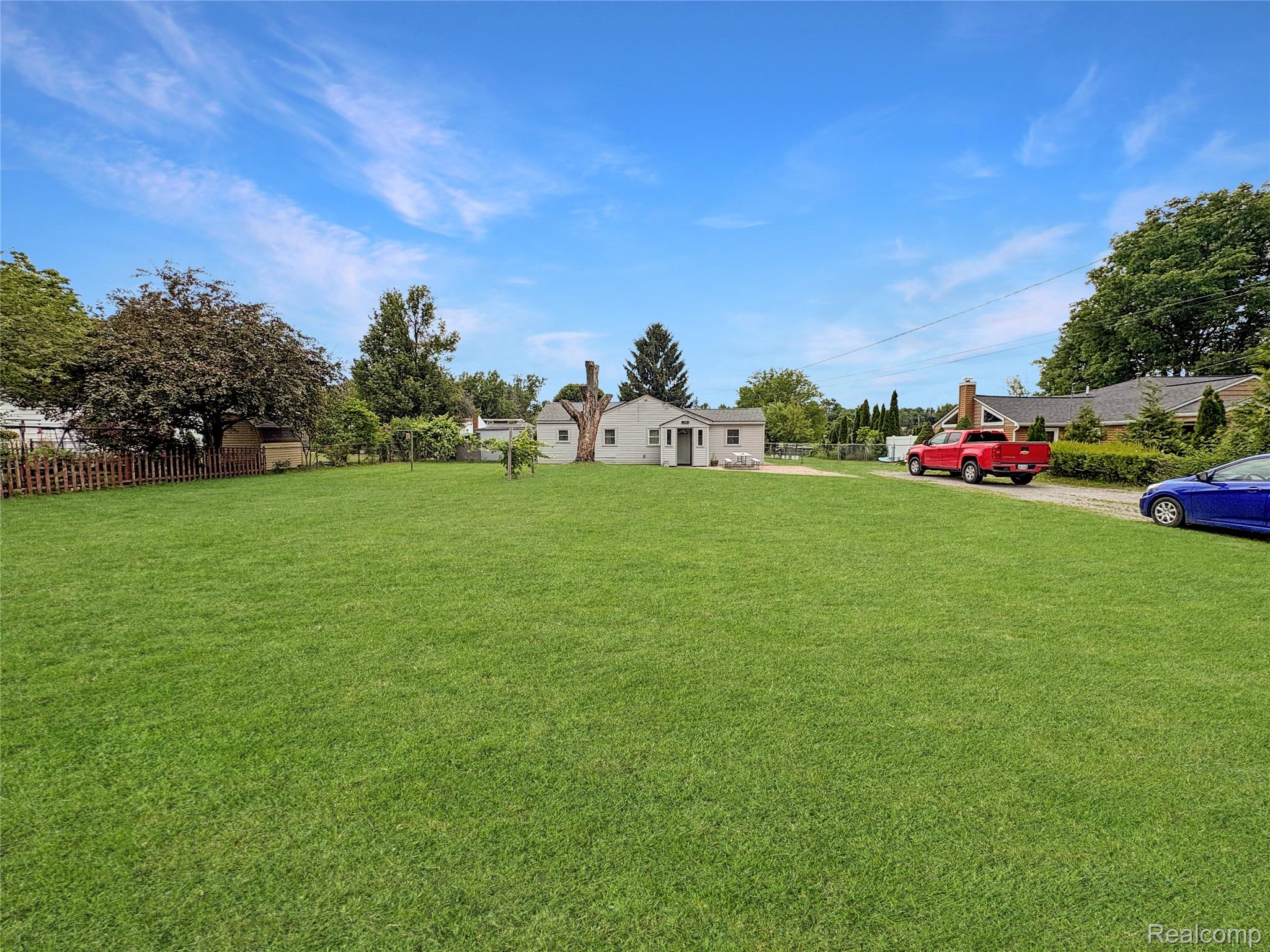 615, Senecal, Fenton, Michigan, 48430