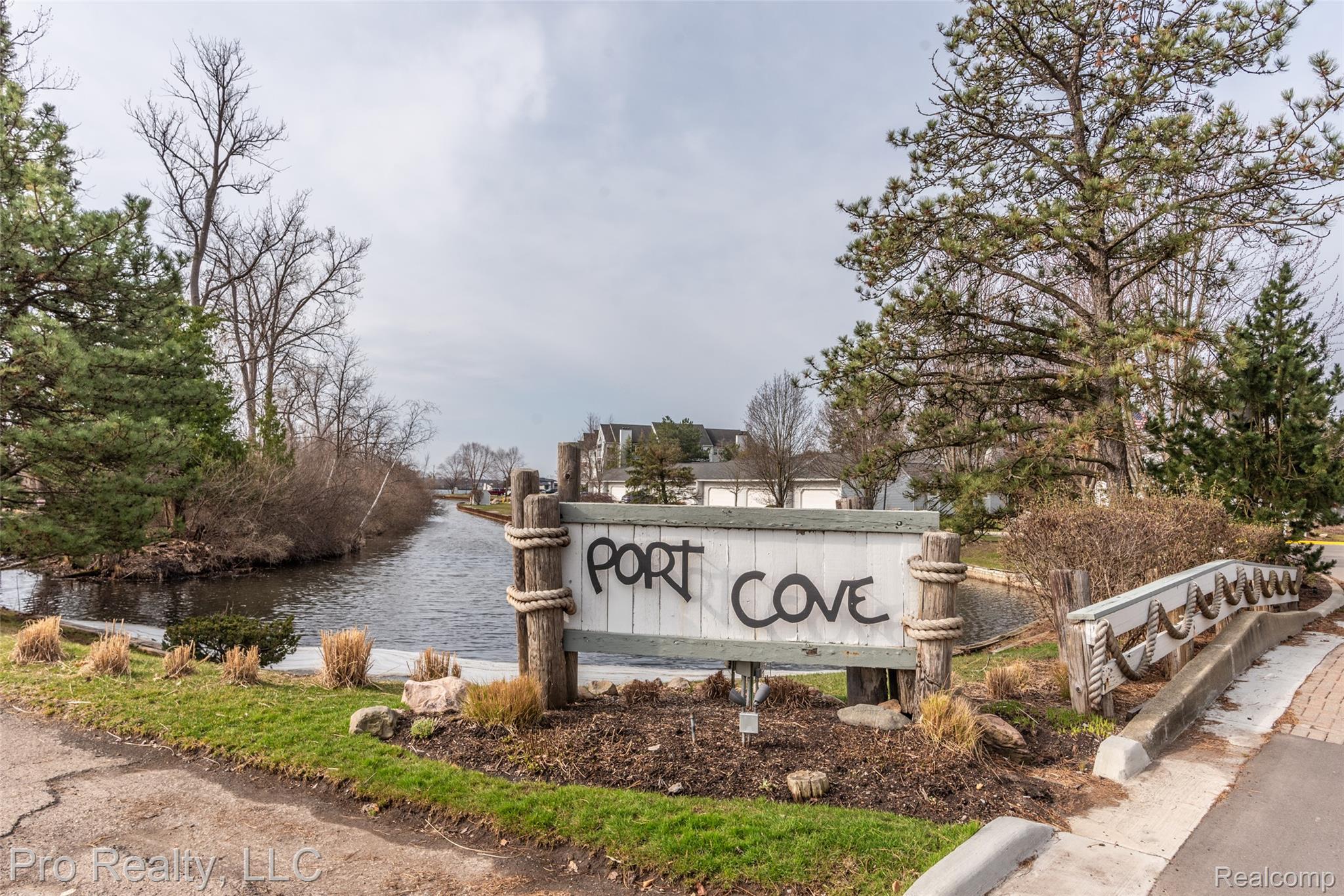 3559, Port Cove, Waterford, Michigan, 48328