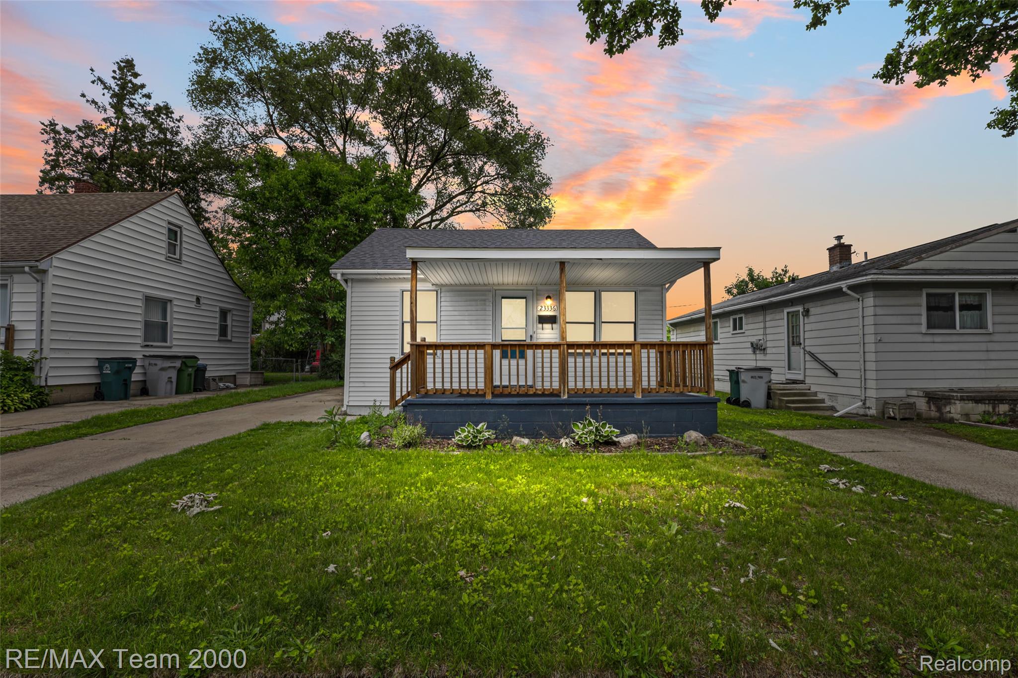 23336, Hoover, Hazel Park, Michigan, 48030