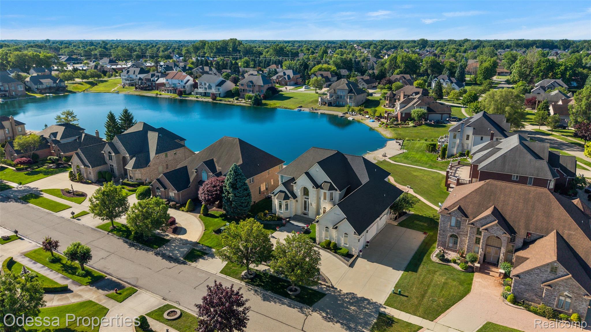 12984, Azure, Utica, Michigan, 48315