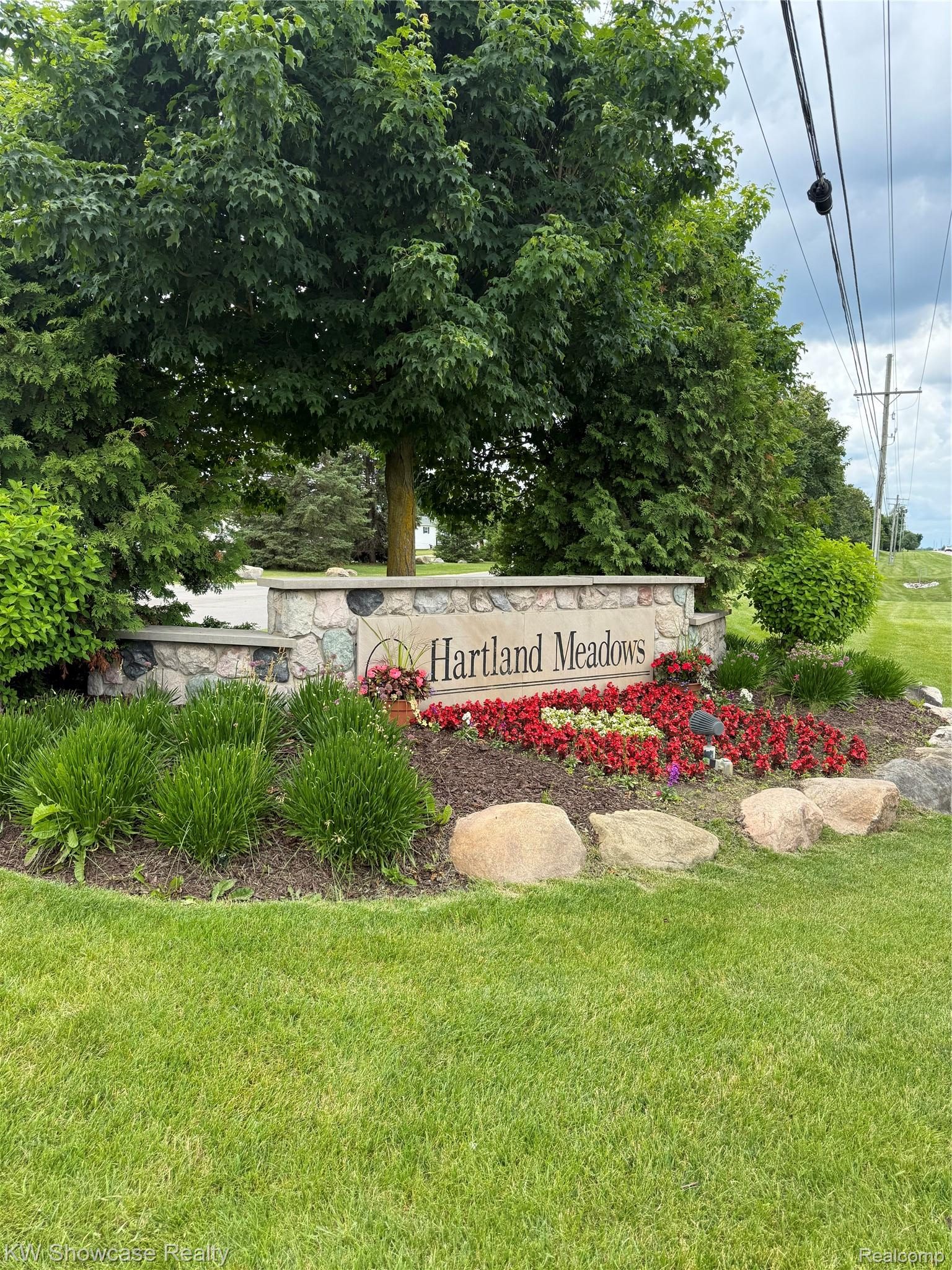 1978, Santa Fe Trail, Hartland, Michigan, 48353